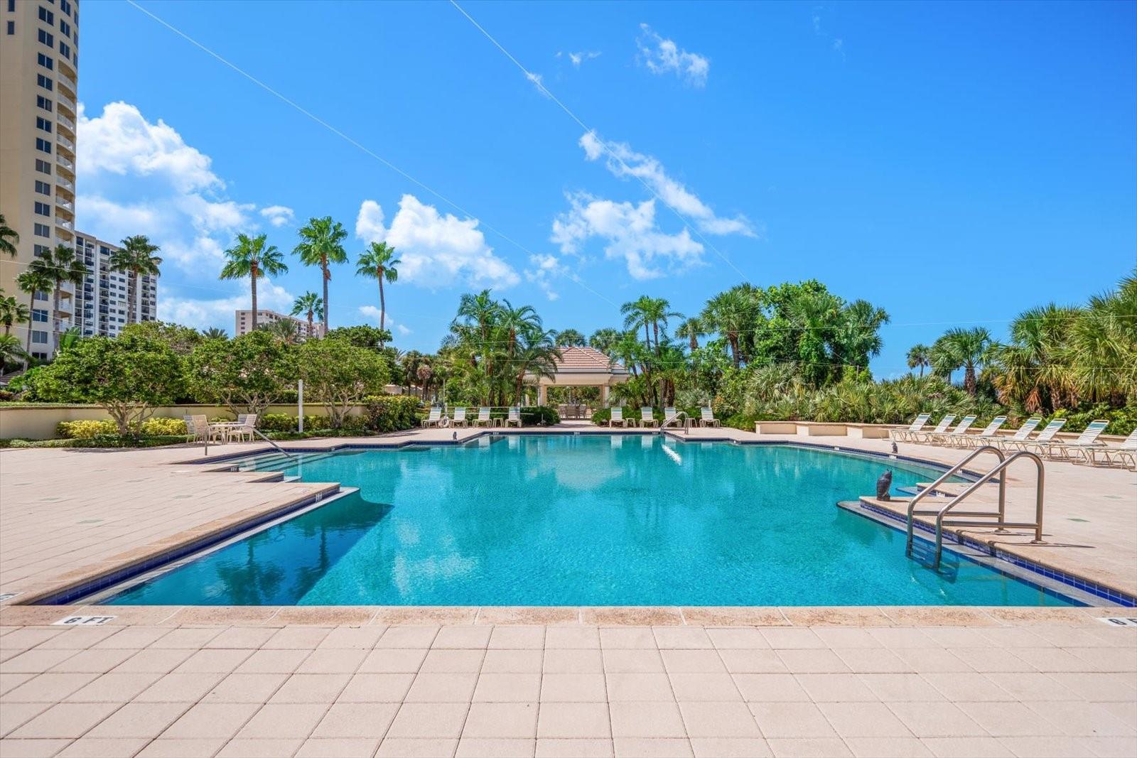GRANDE ON SAND KEY - Residential