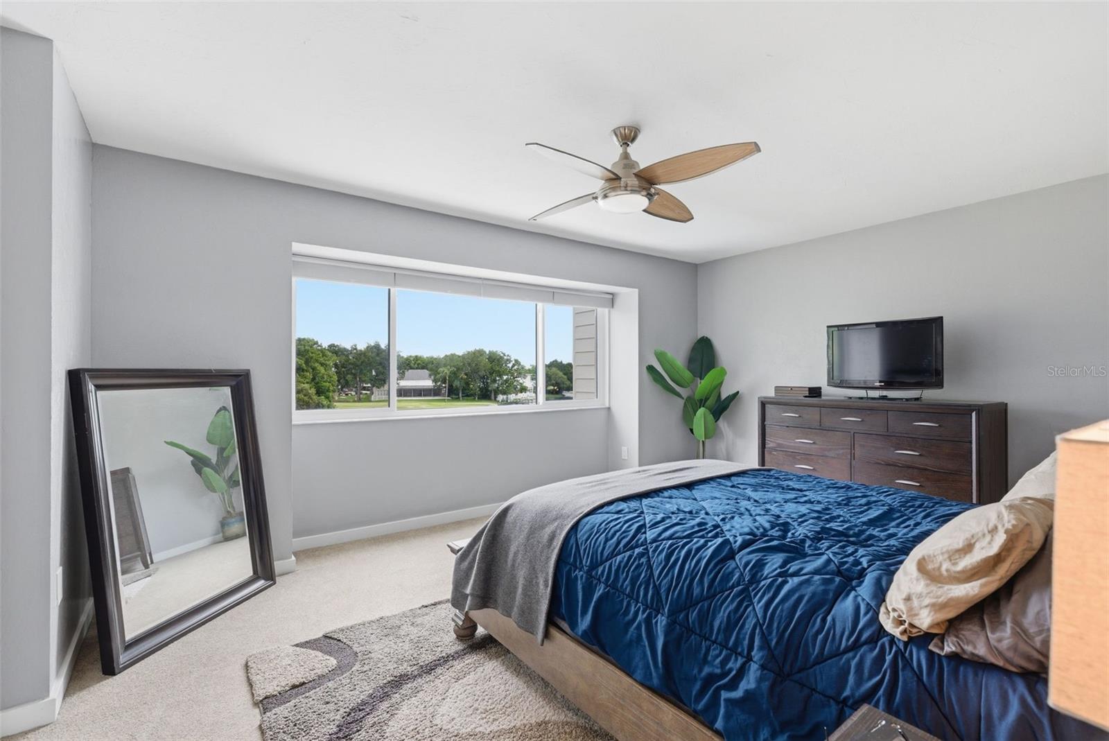 FEATHER SOUND - Residential