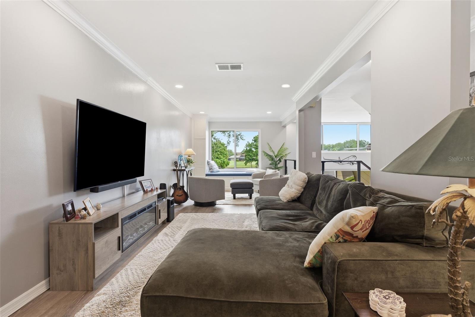 FEATHER SOUND - Residential