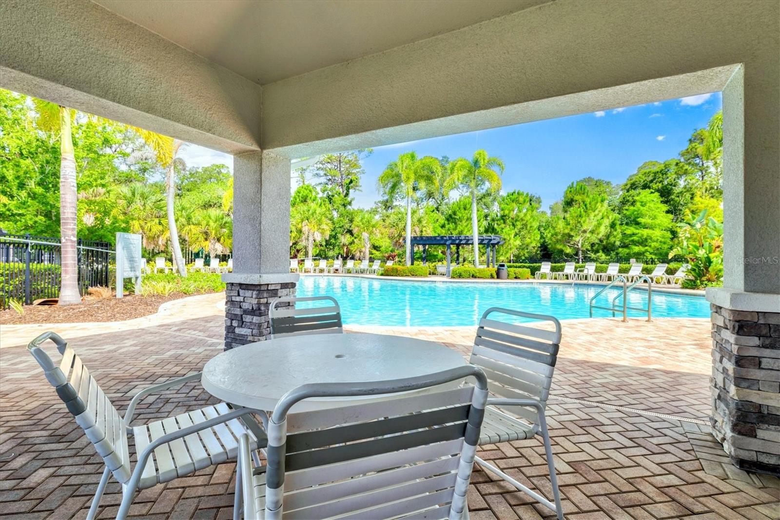 BAY LANDING - Residential