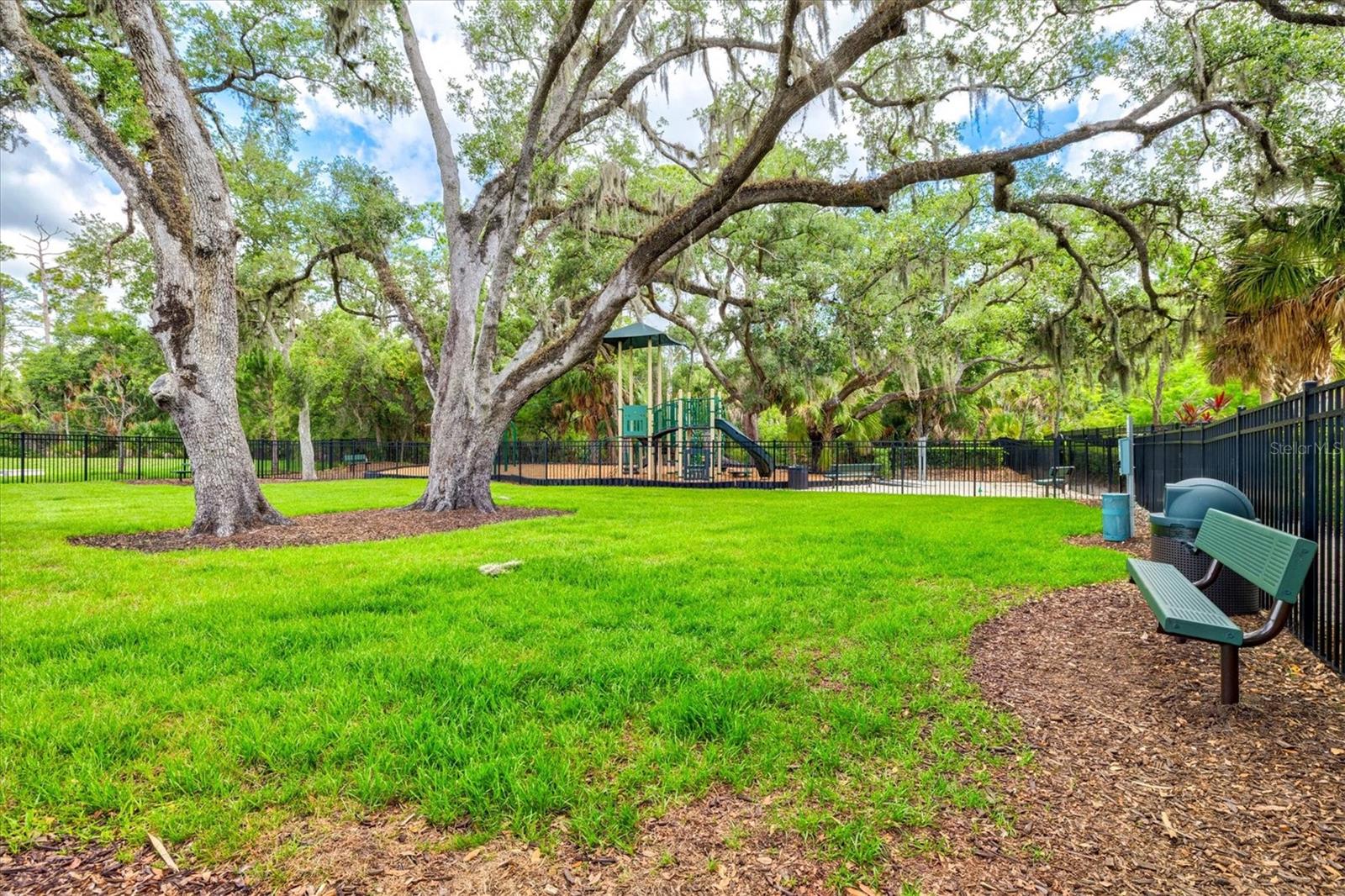 BAY LANDING - Residential