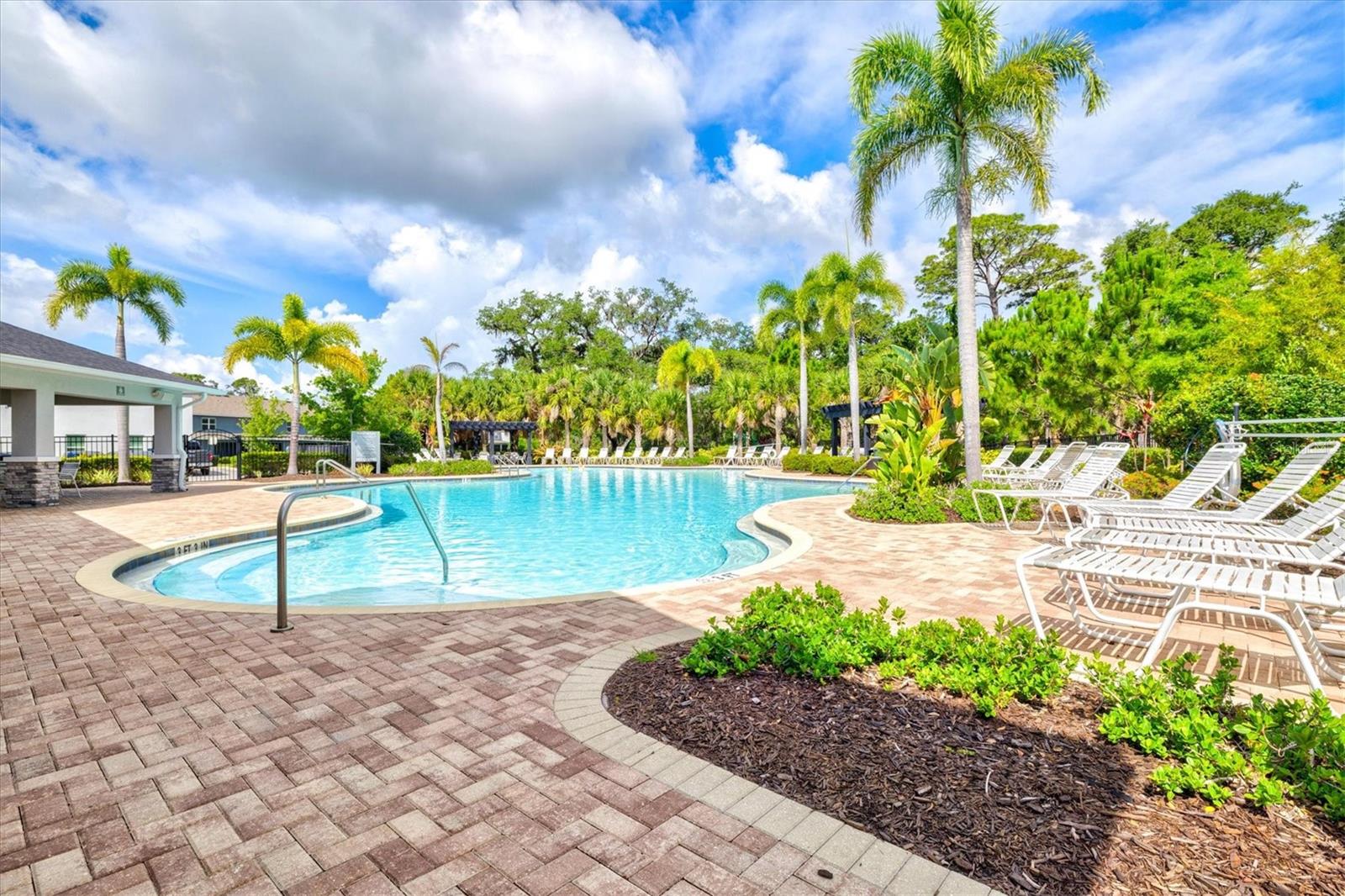 BAY LANDING - Residential