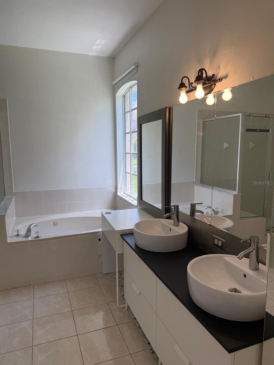 HARBOR LAKES 50 77 - Residential Lease