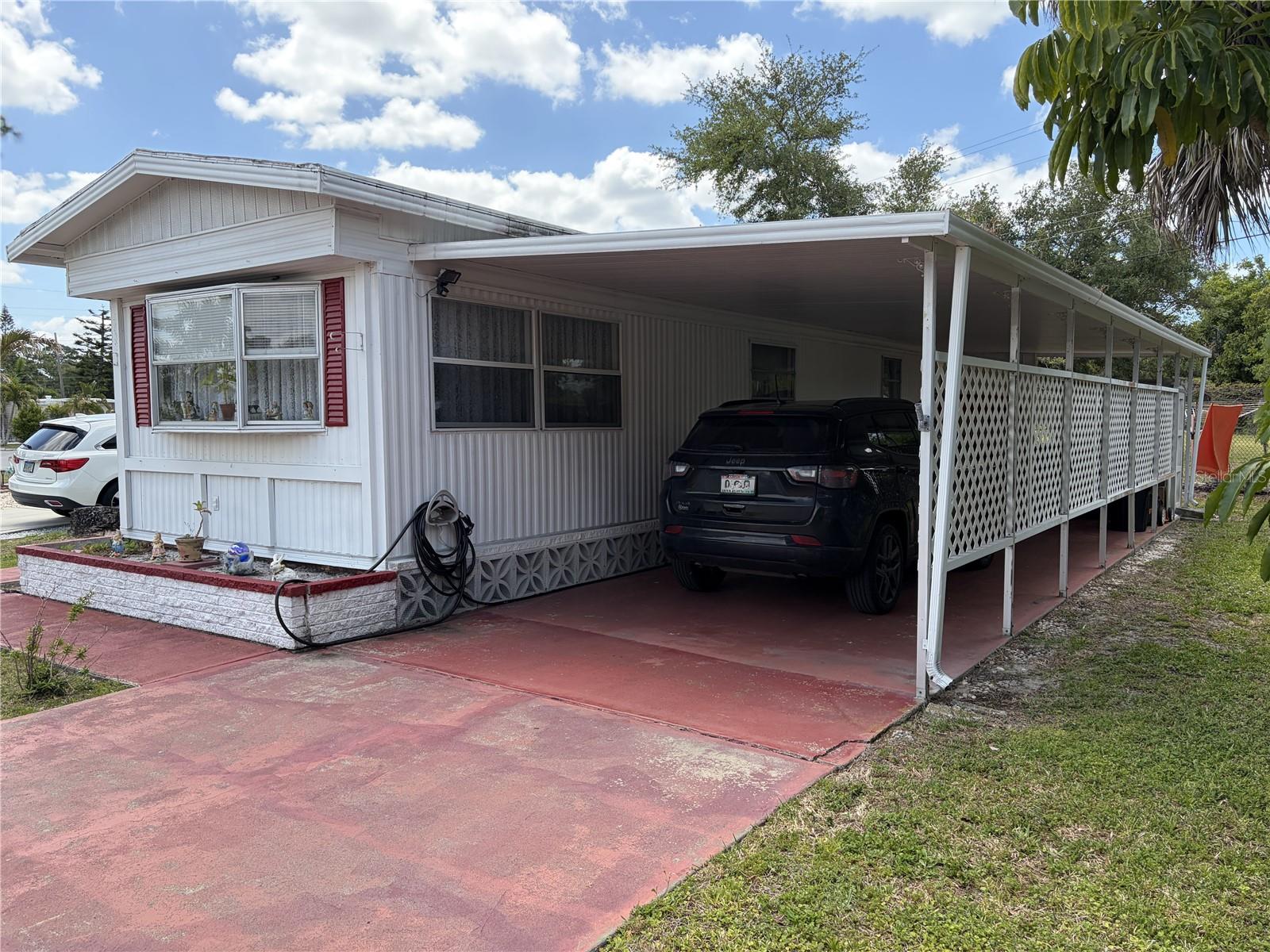 TRI-PAR ESTATES - Residential