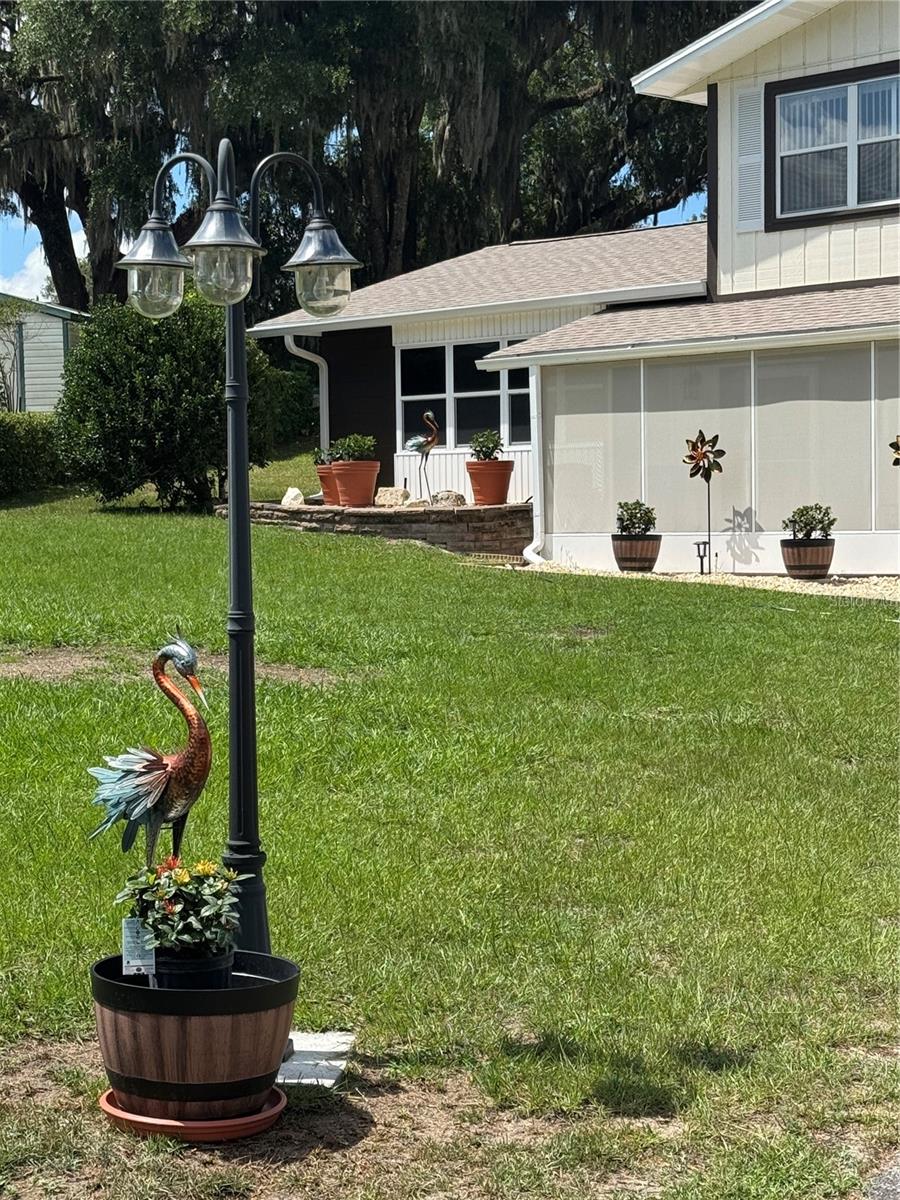 SILVER SPRINGS SHORES - Residential