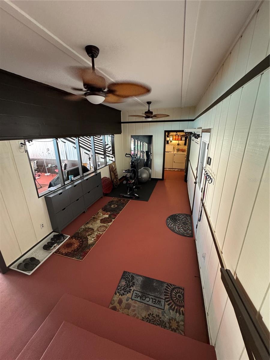 SILVER SPRINGS SHORES - Residential