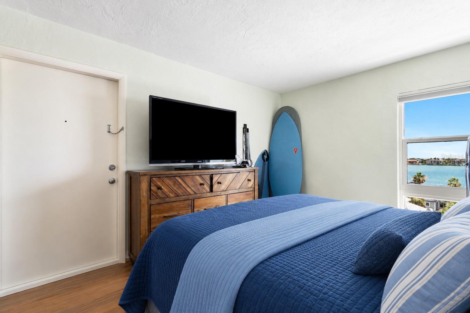 POINTE TOWERS CONDO APT - Residential