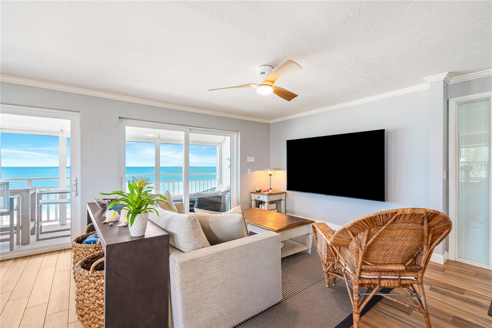 POINTE TOWERS CONDO APT - Residential