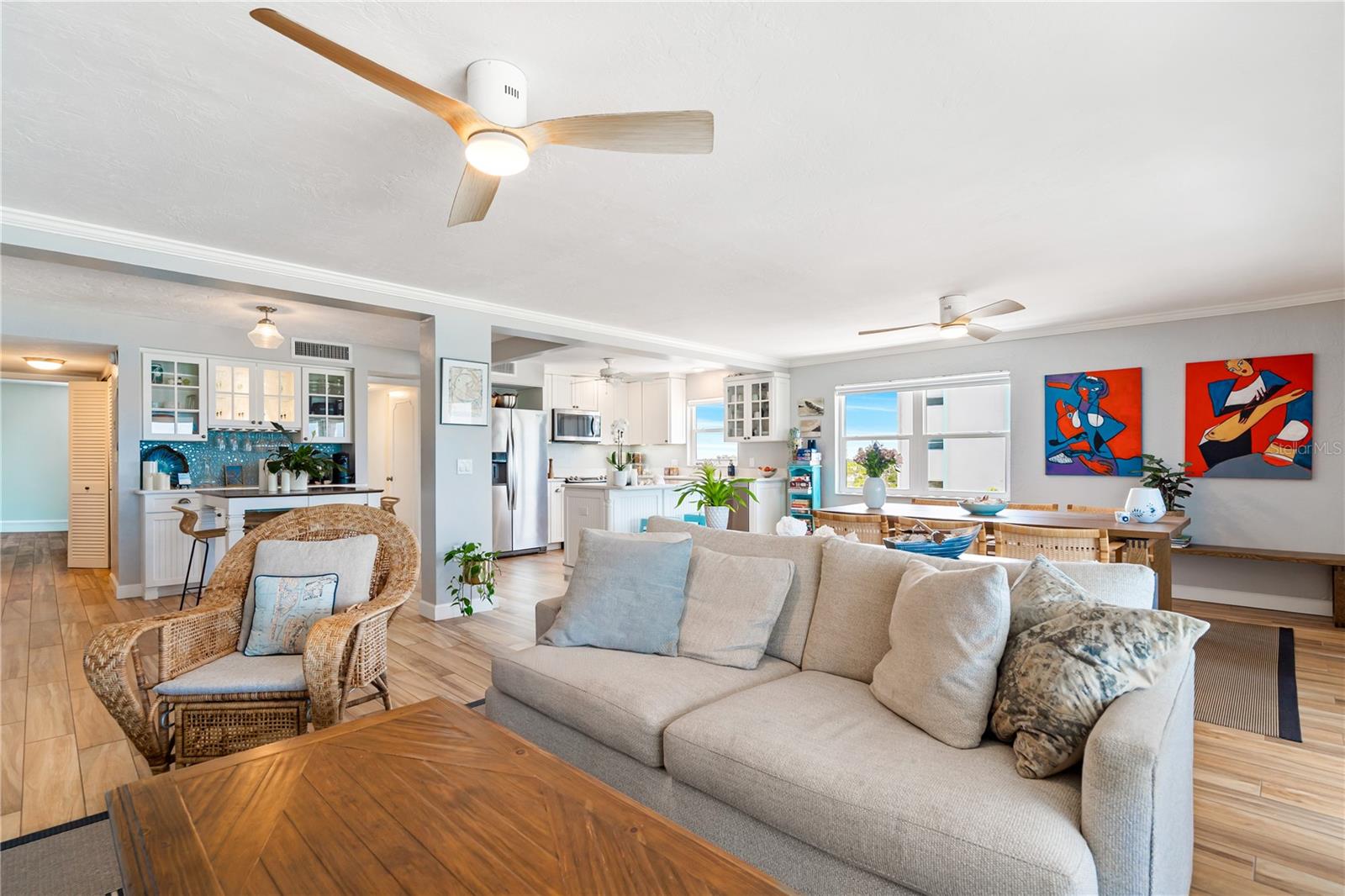 POINTE TOWERS CONDO APT - Residential