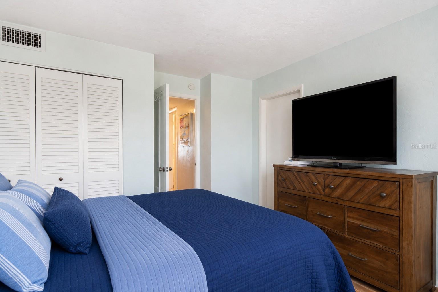 POINTE TOWERS CONDO APT - Residential