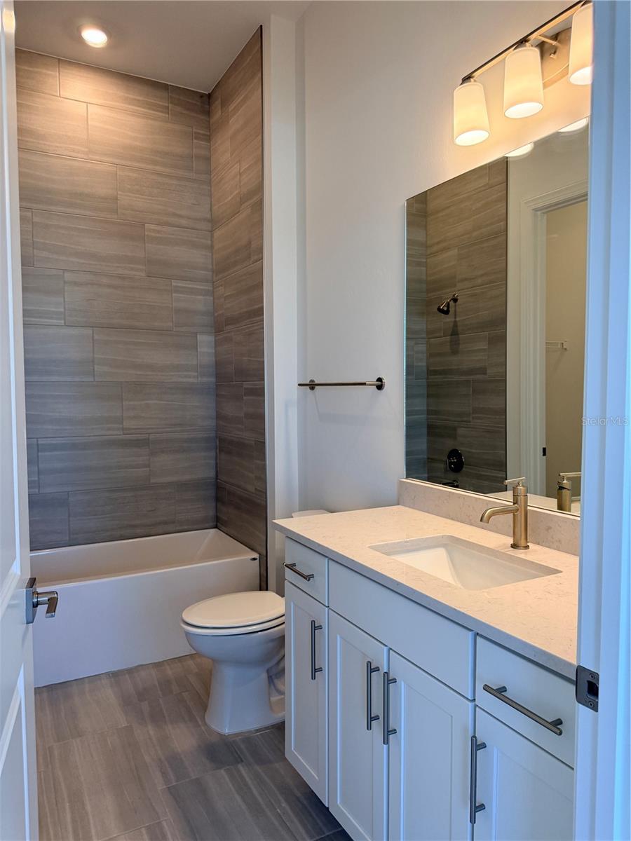 4632; DEL WEBB CATALINA AT LAKEWOOD RANCH - Residential