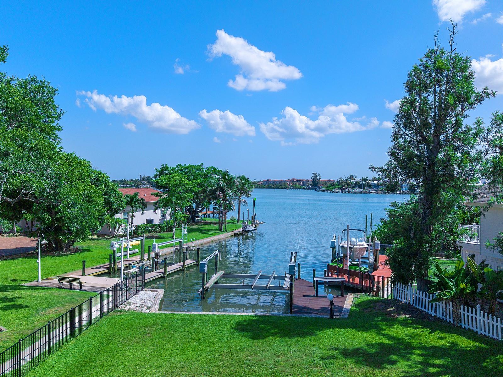 BAYSHORE ESTATES - Residential
