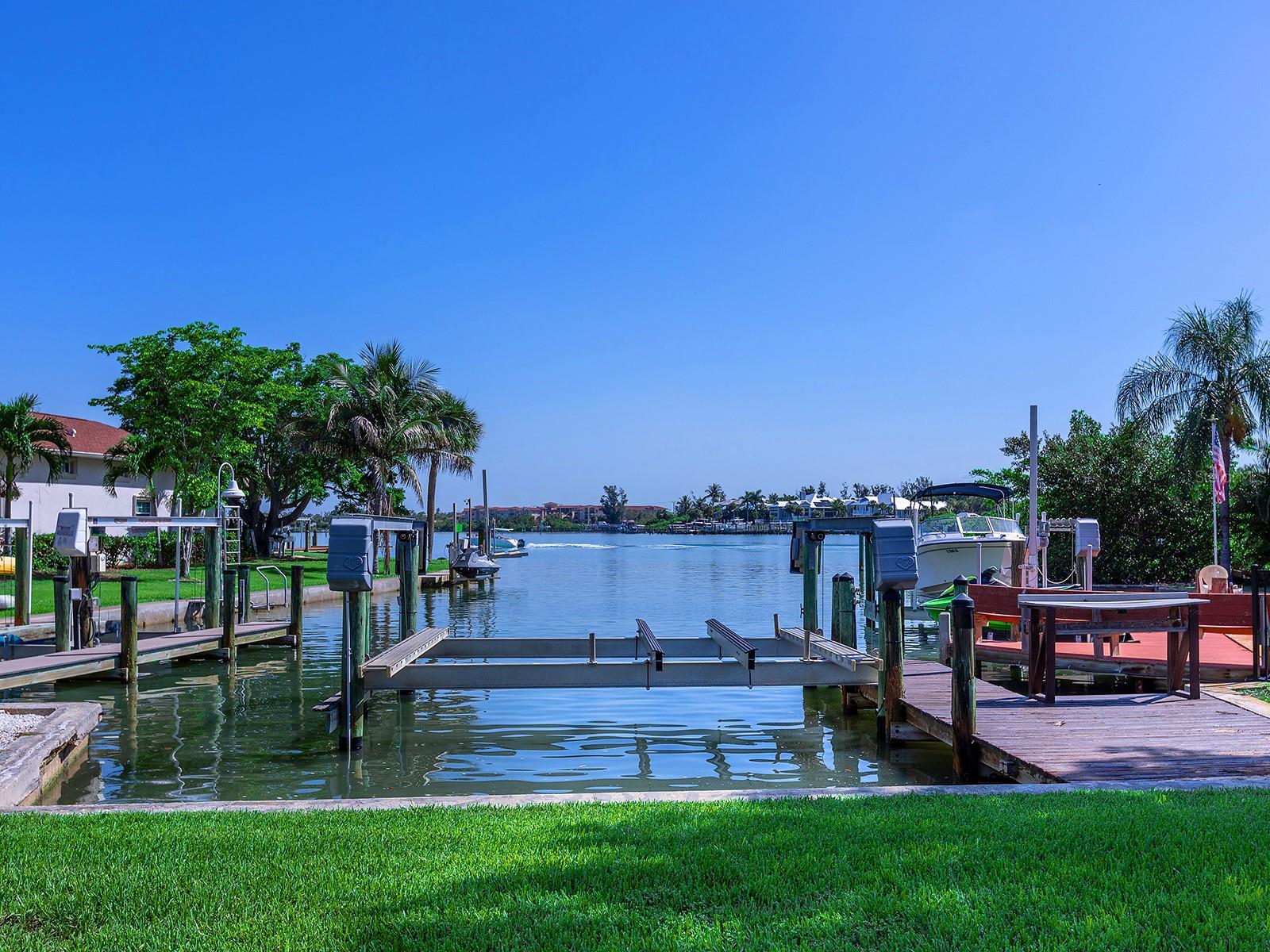 BAYSHORE ESTATES - Residential