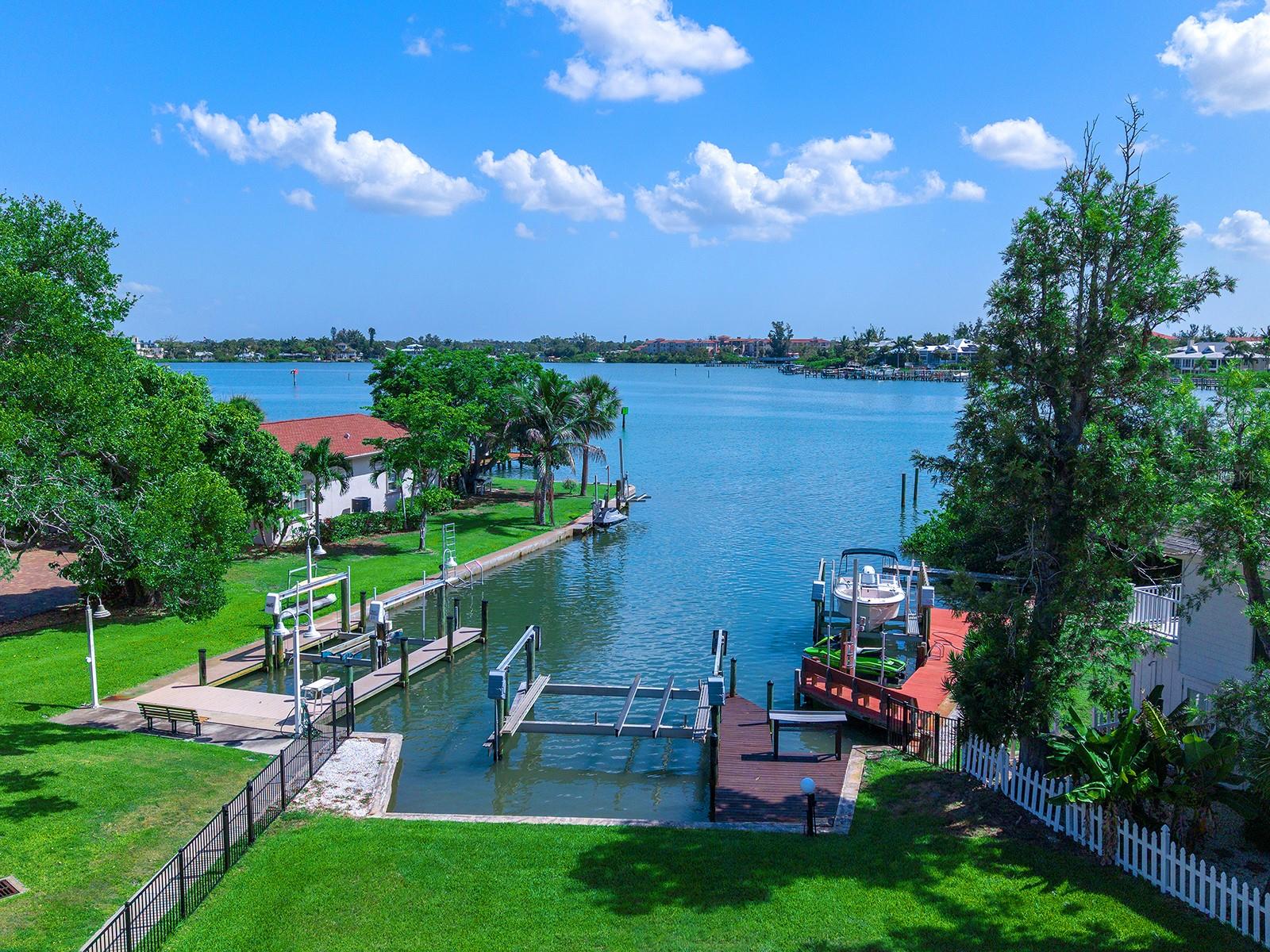 BAYSHORE ESTATES - Residential