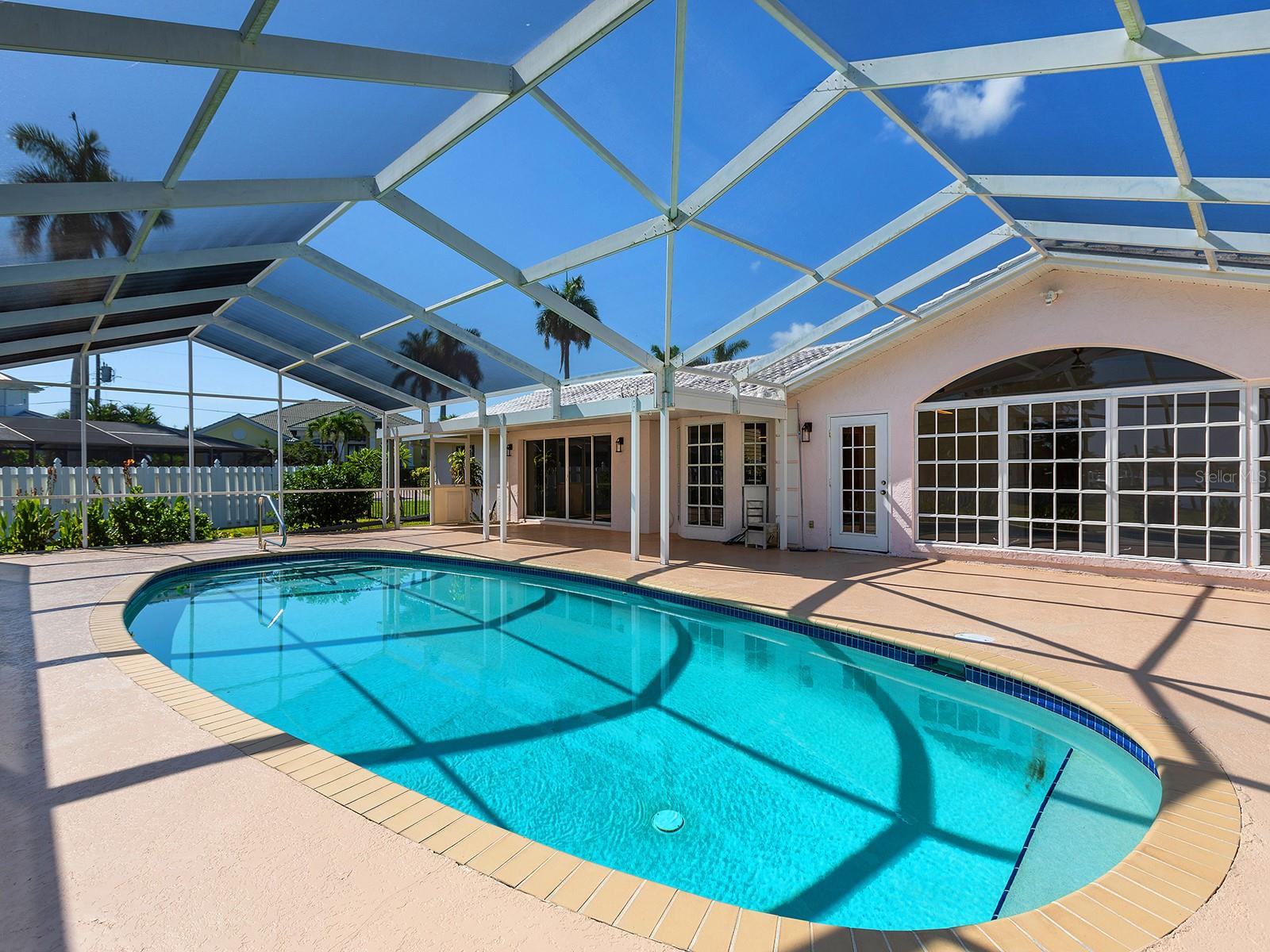 BAYSHORE ESTATES - Residential