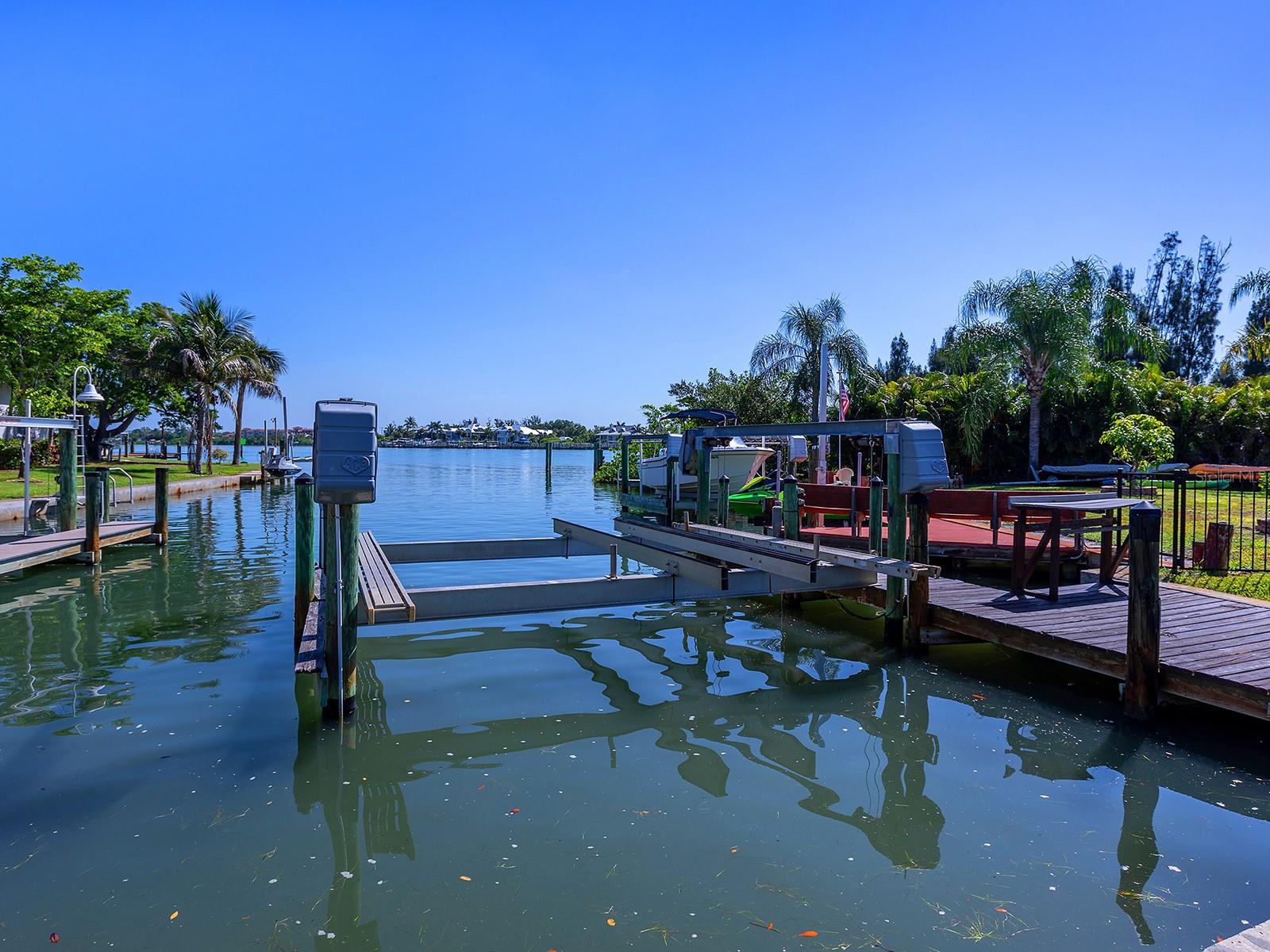 BAYSHORE ESTATES - Residential
