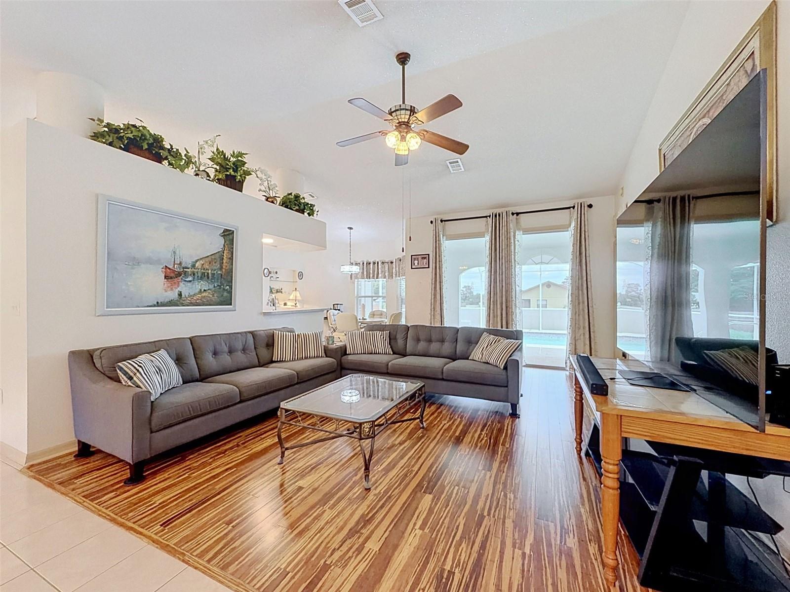 SPRING HILL - Residential