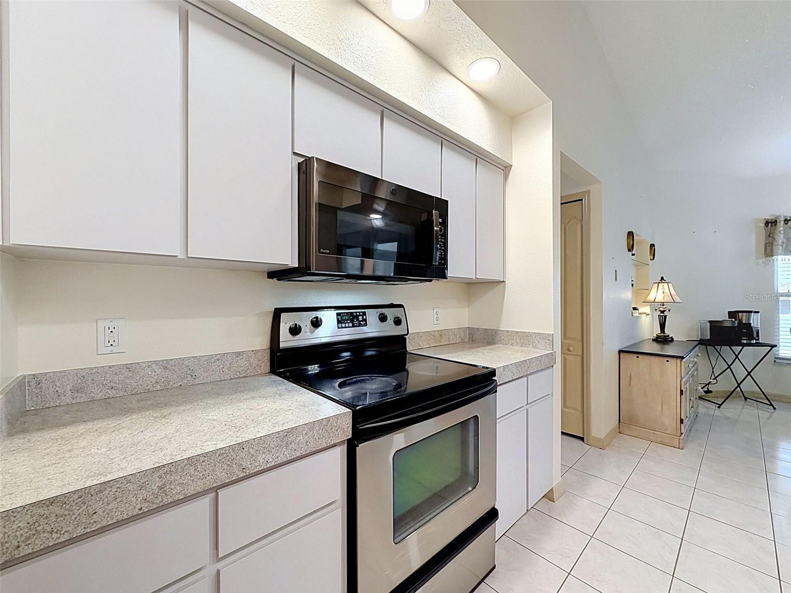 SPRING HILL - Residential