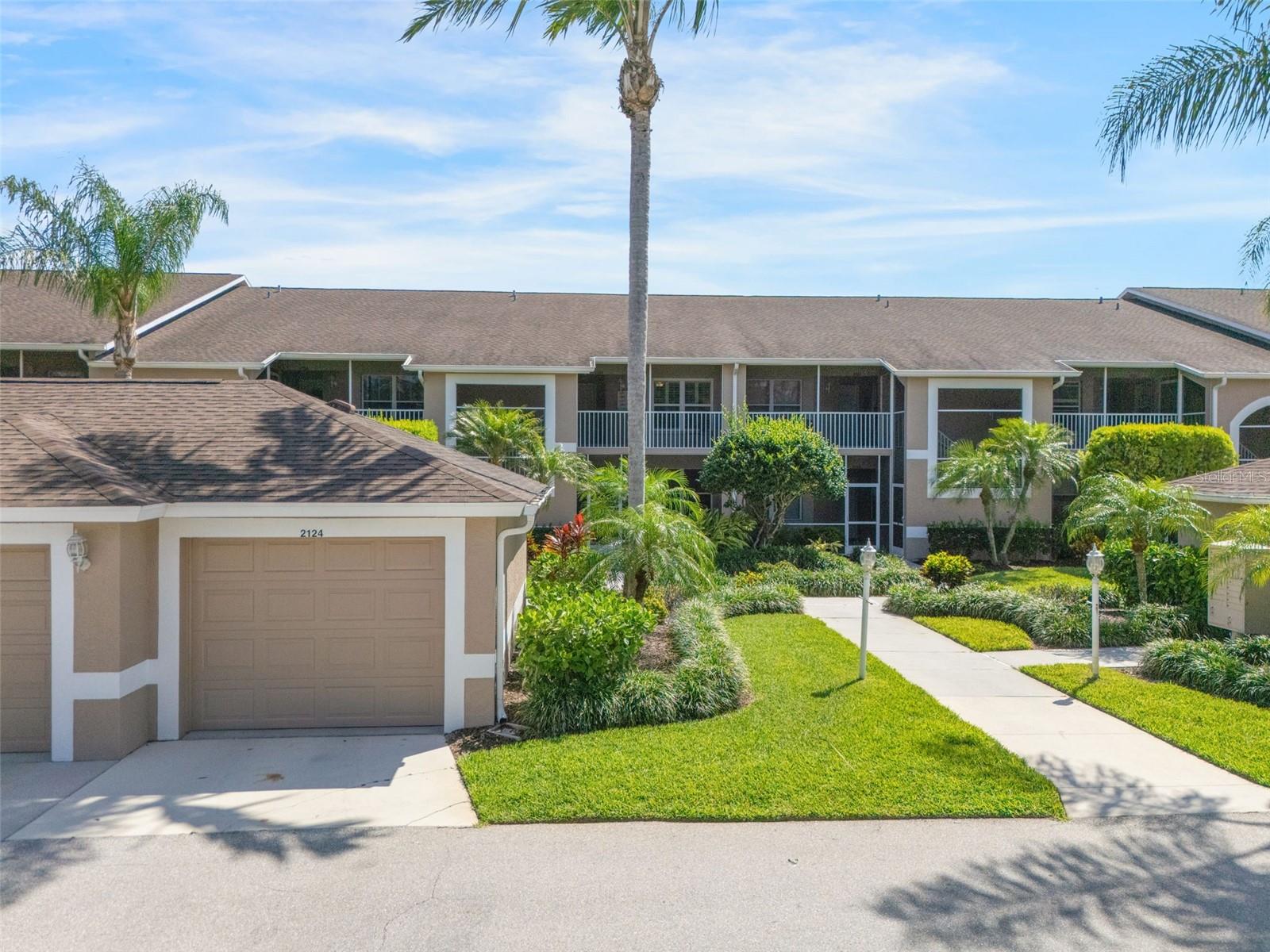 HERITAGE OAKS VERANDA 8 - Residential