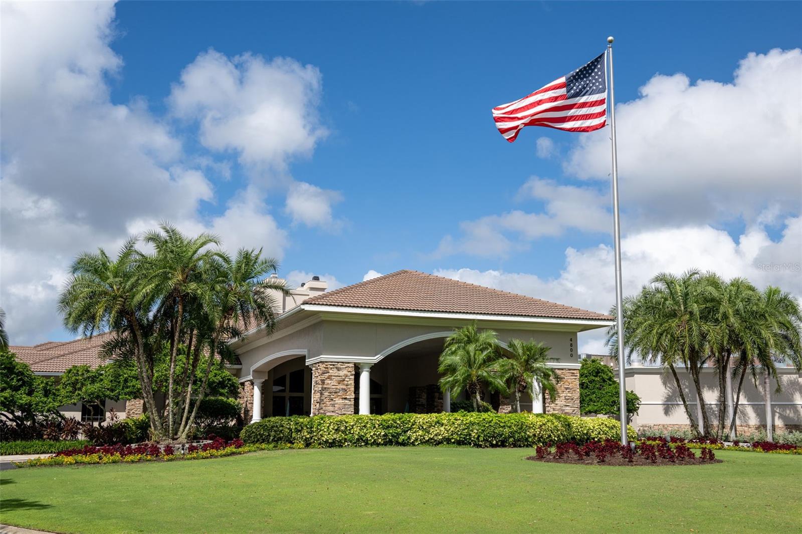 HERITAGE OAKS VERANDA 8 - Residential