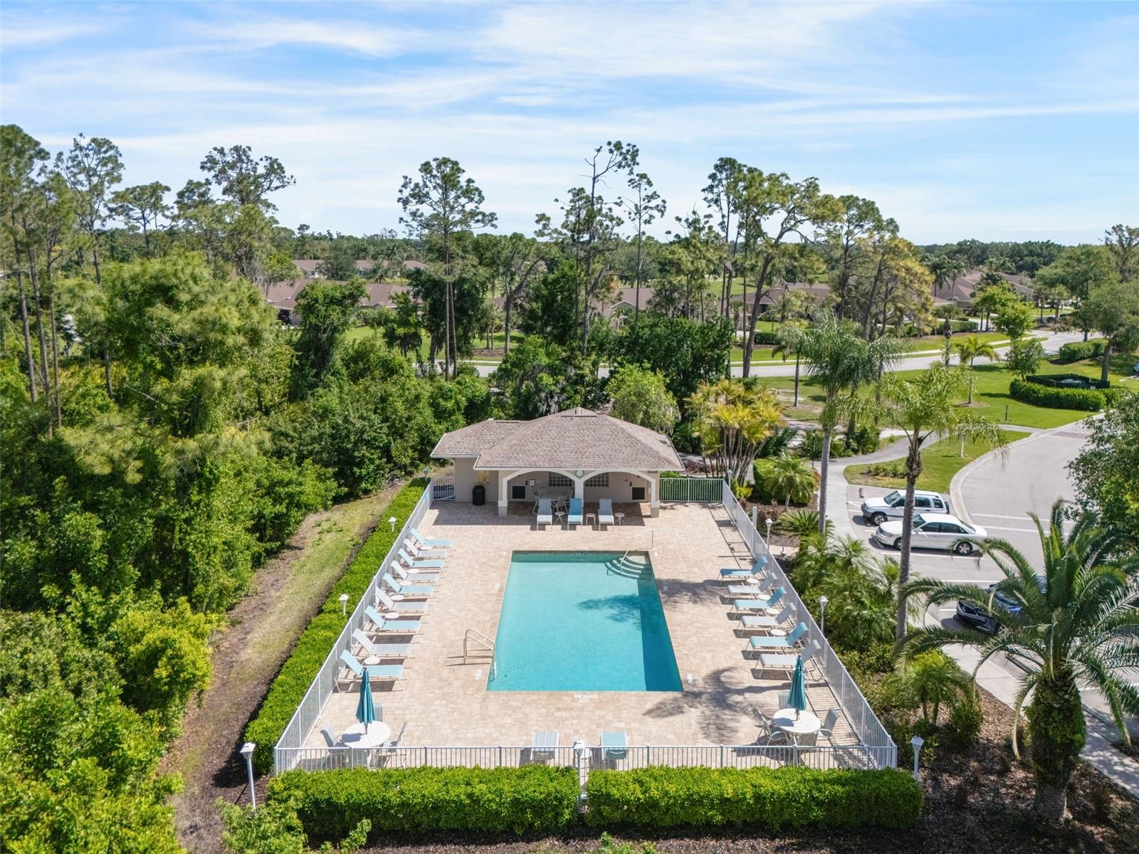 HERITAGE OAKS VERANDA 8 - Residential