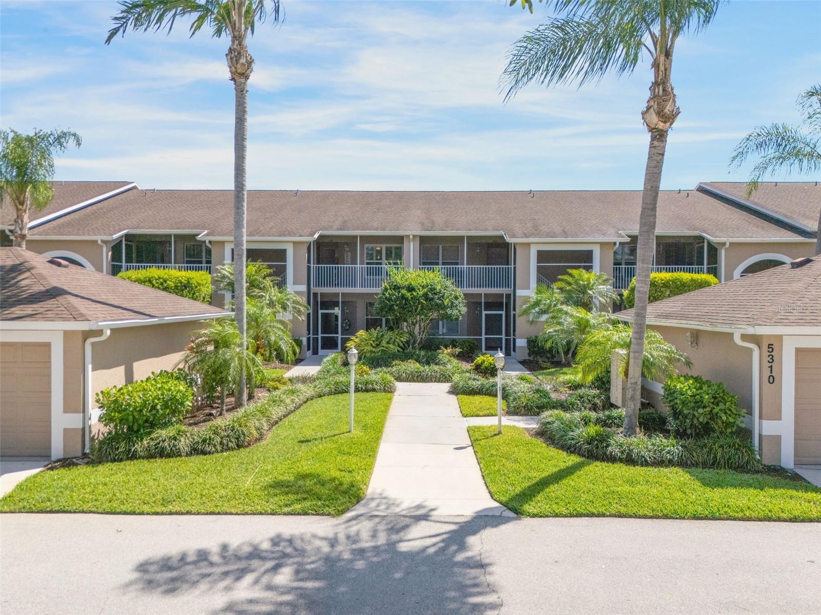 HERITAGE OAKS VERANDA 8 - Residential