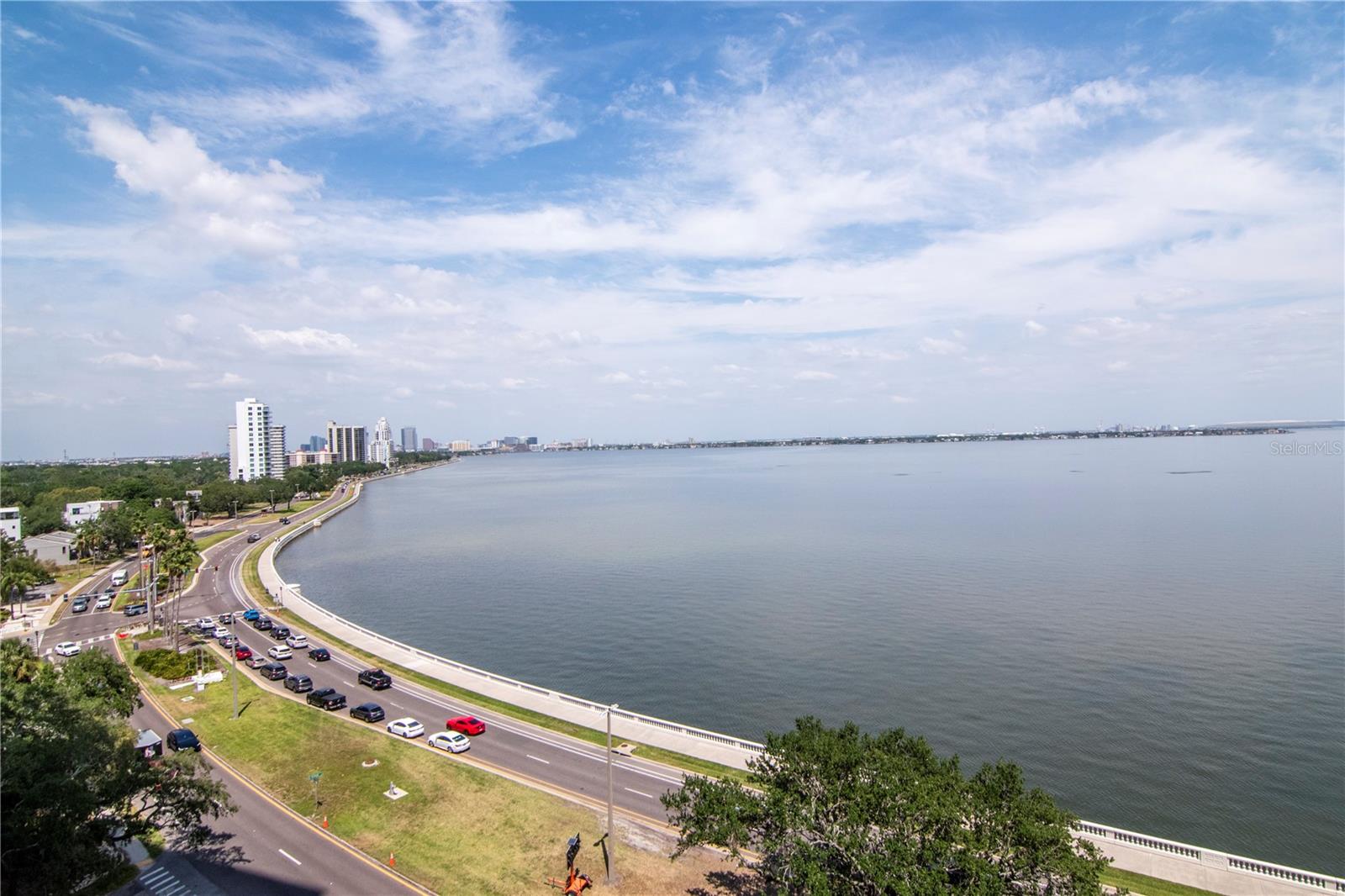 3105 BAY OAKS CONDOMINIUM - Residential