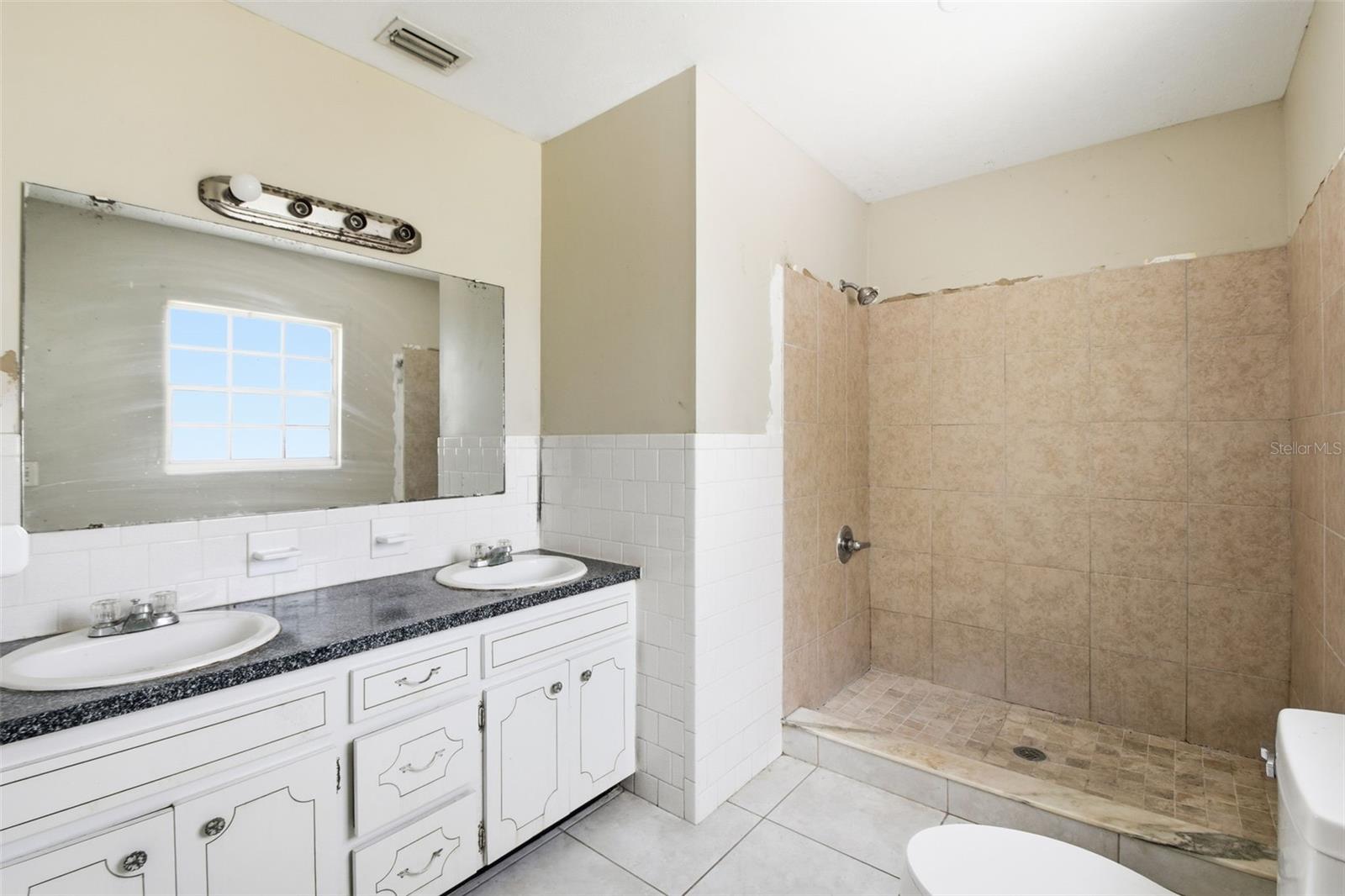 WESTWOOD SUB 1ST ADD - Residential