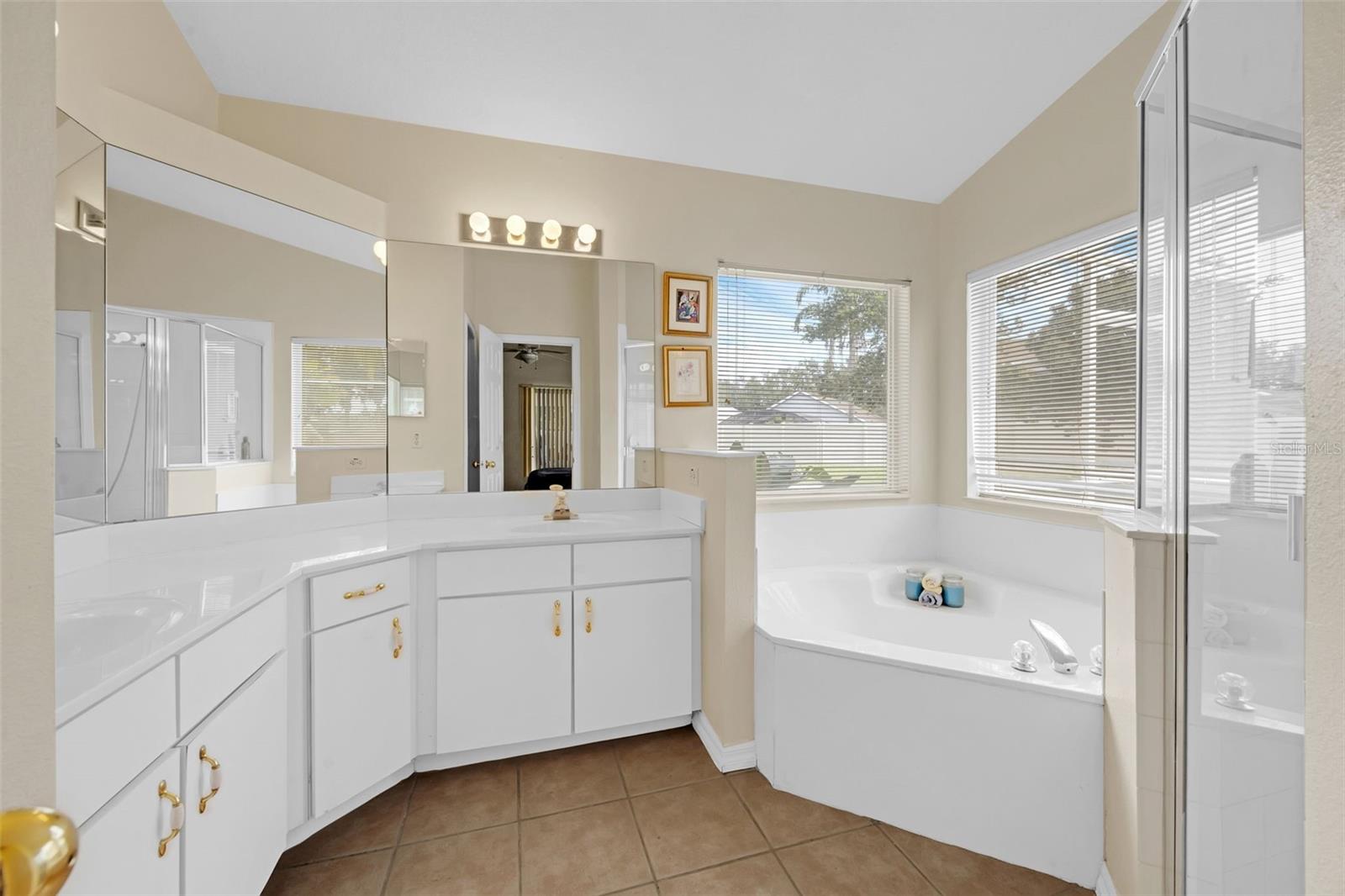 HUNTERS CREEK TR 525 - Residential