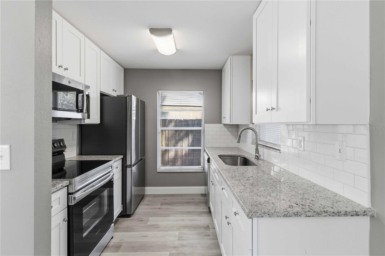 COUNTRY HILLS UNIT ONE B - Residential