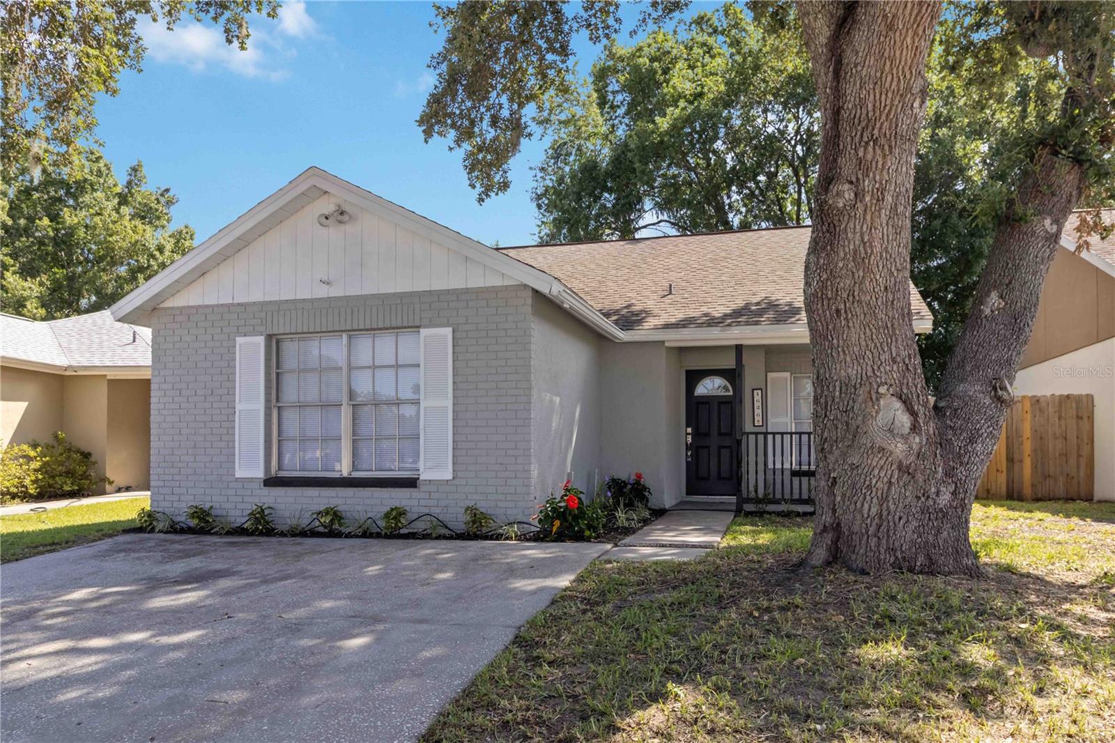 COUNTRY HILLS UNIT ONE B - Residential