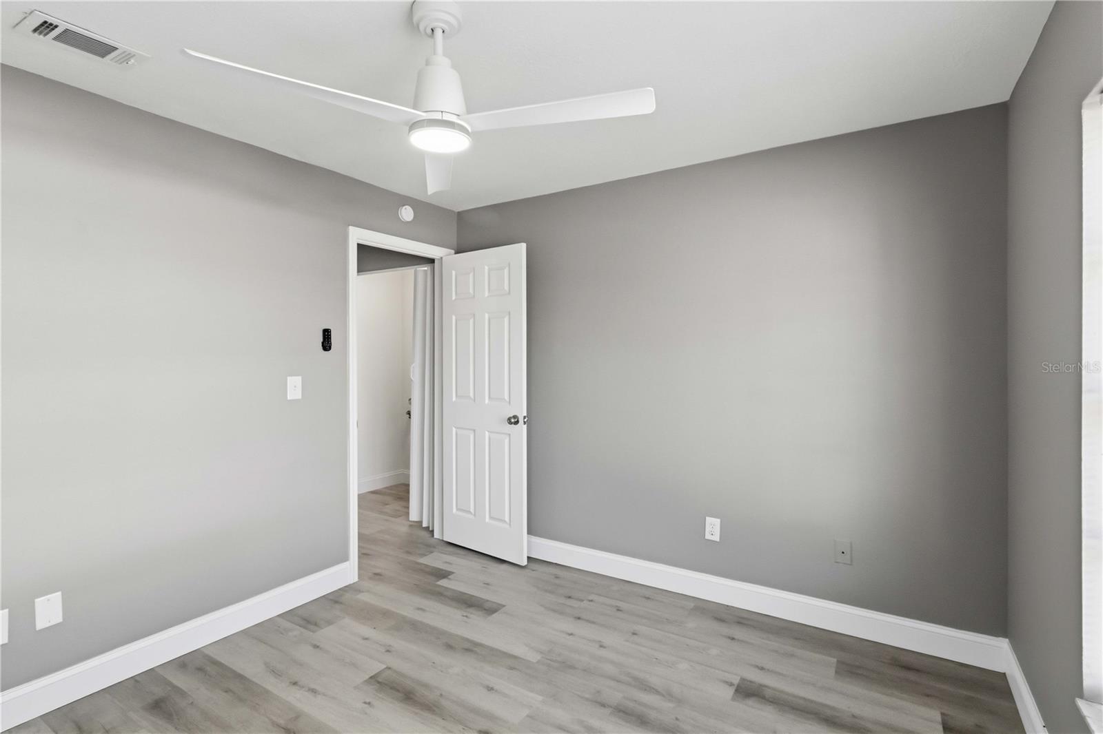 COUNTRY HILLS UNIT ONE B - Residential