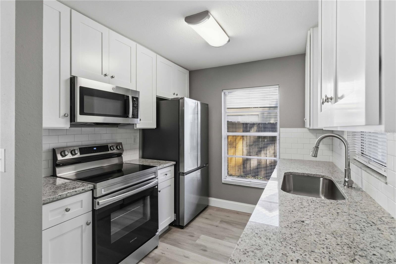COUNTRY HILLS UNIT ONE B - Residential