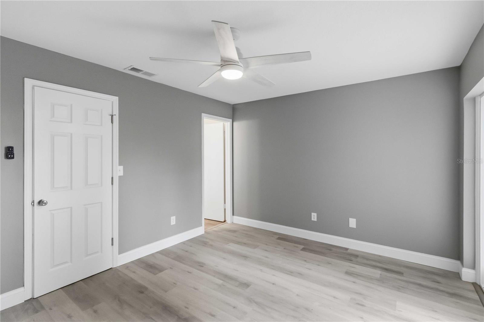 COUNTRY HILLS UNIT ONE B - Residential