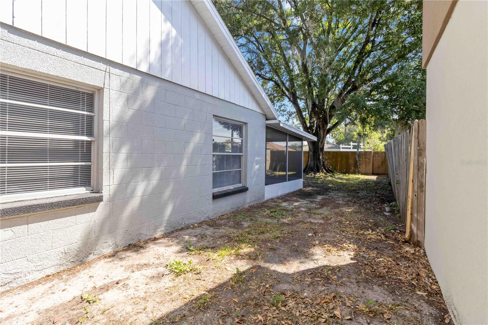 COUNTRY HILLS UNIT ONE B - Residential