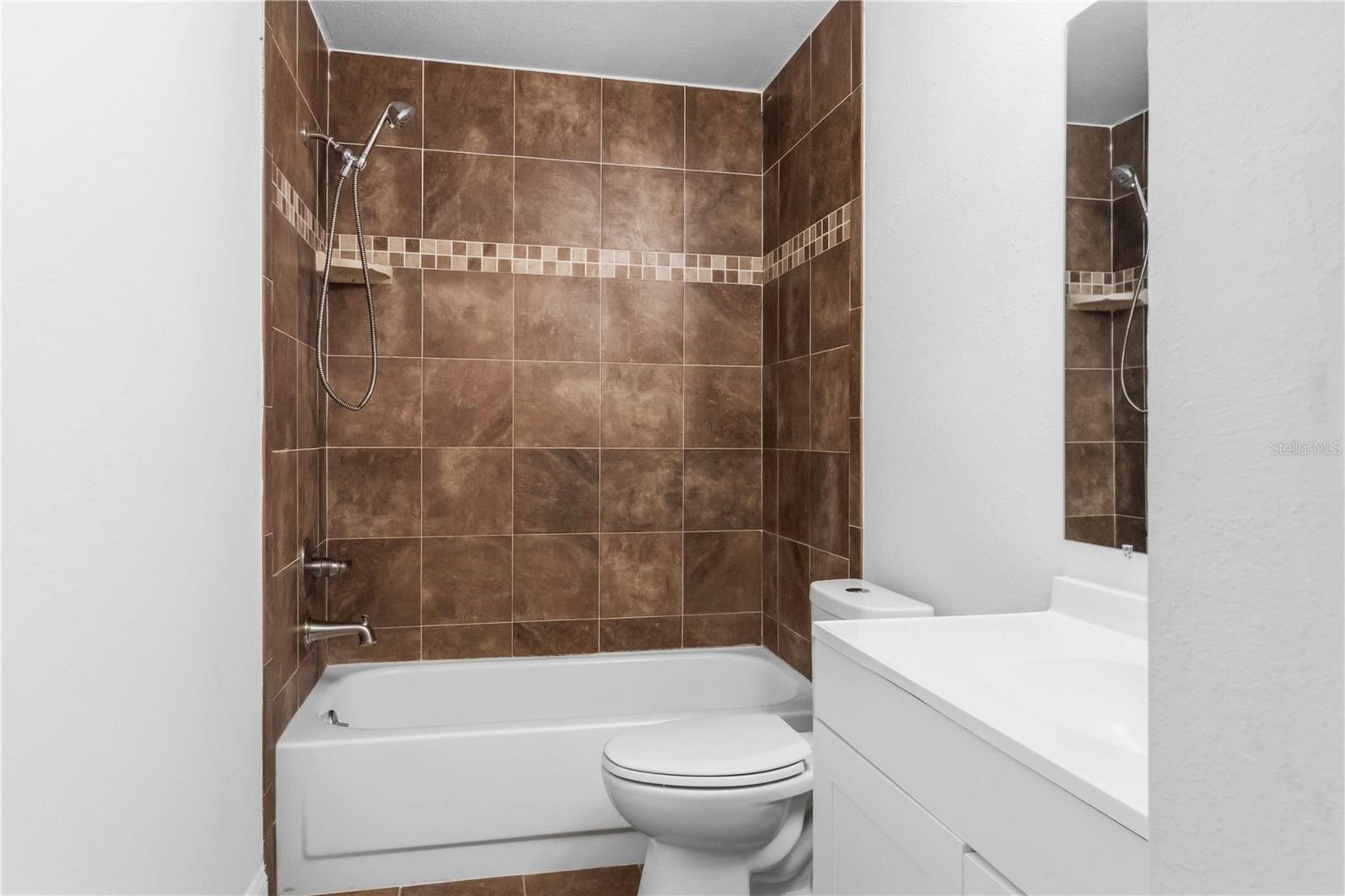 COUNTRY HILLS UNIT ONE B - Residential