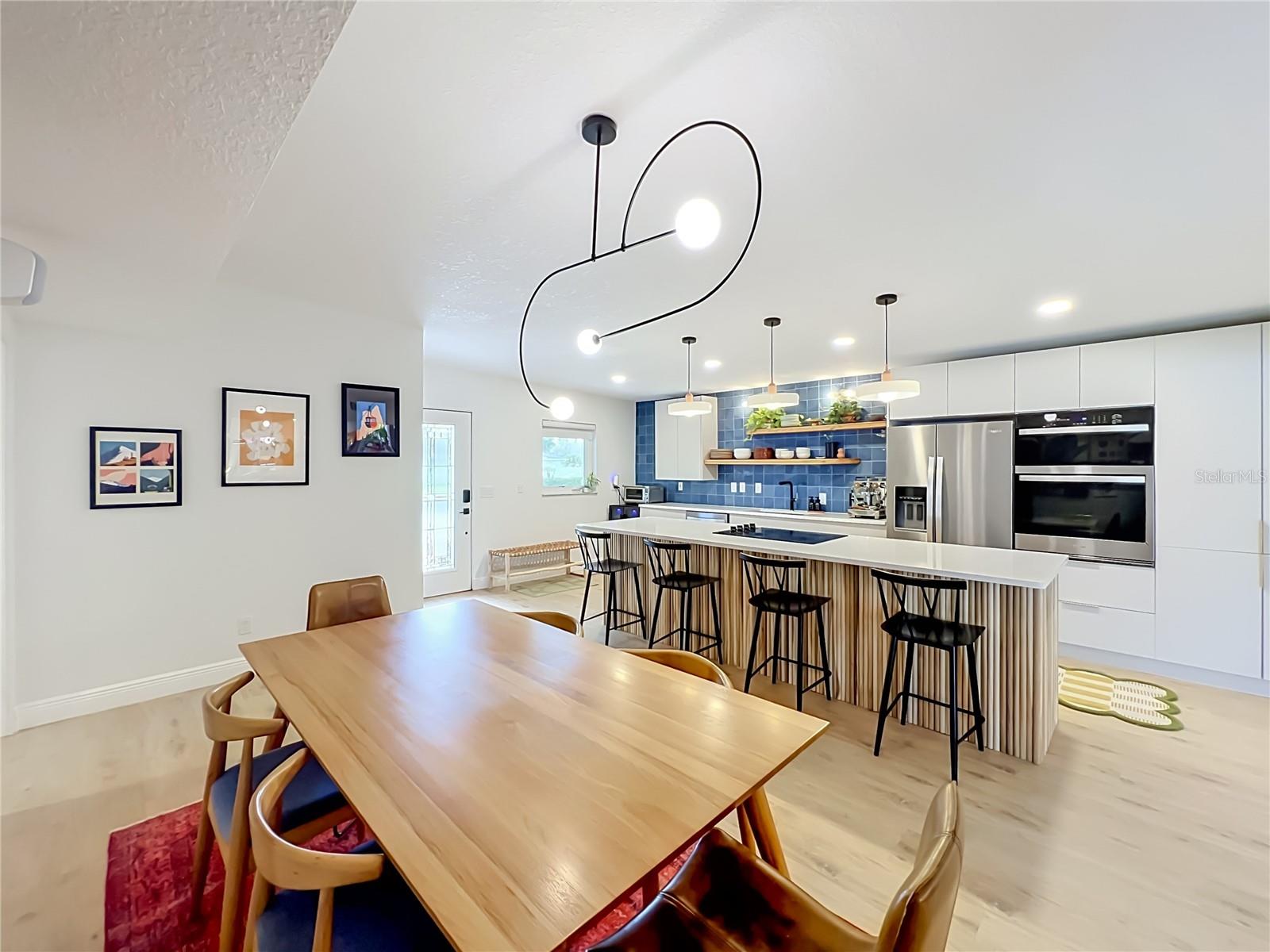 SHORES LAKE KILLARNEY - Residential