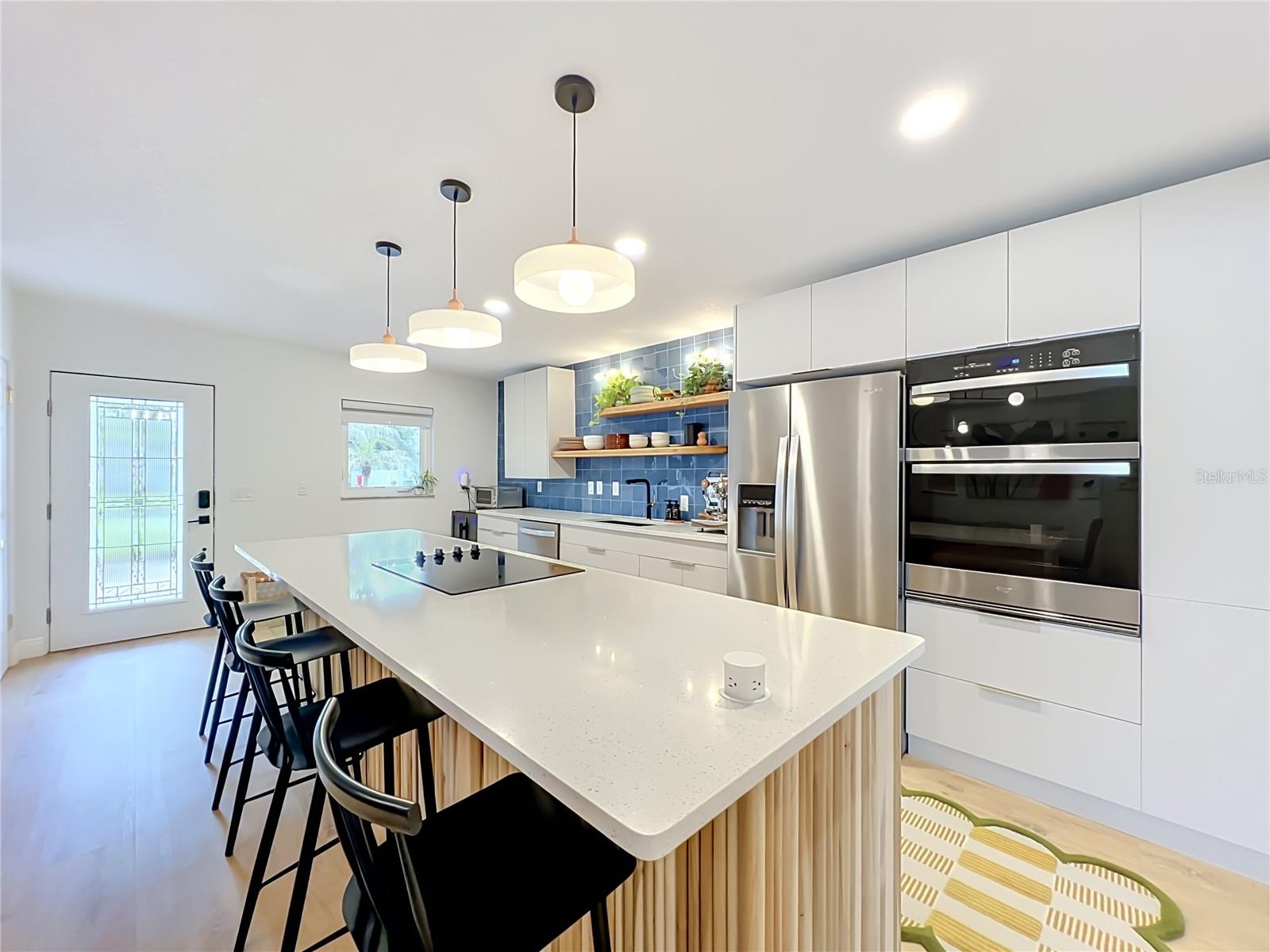 SHORES LAKE KILLARNEY - Residential