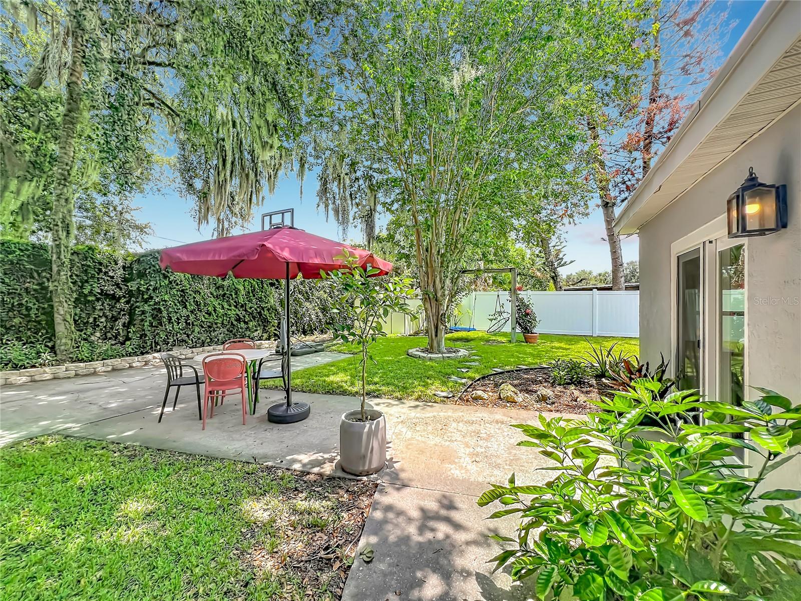 SHORES LAKE KILLARNEY - Residential