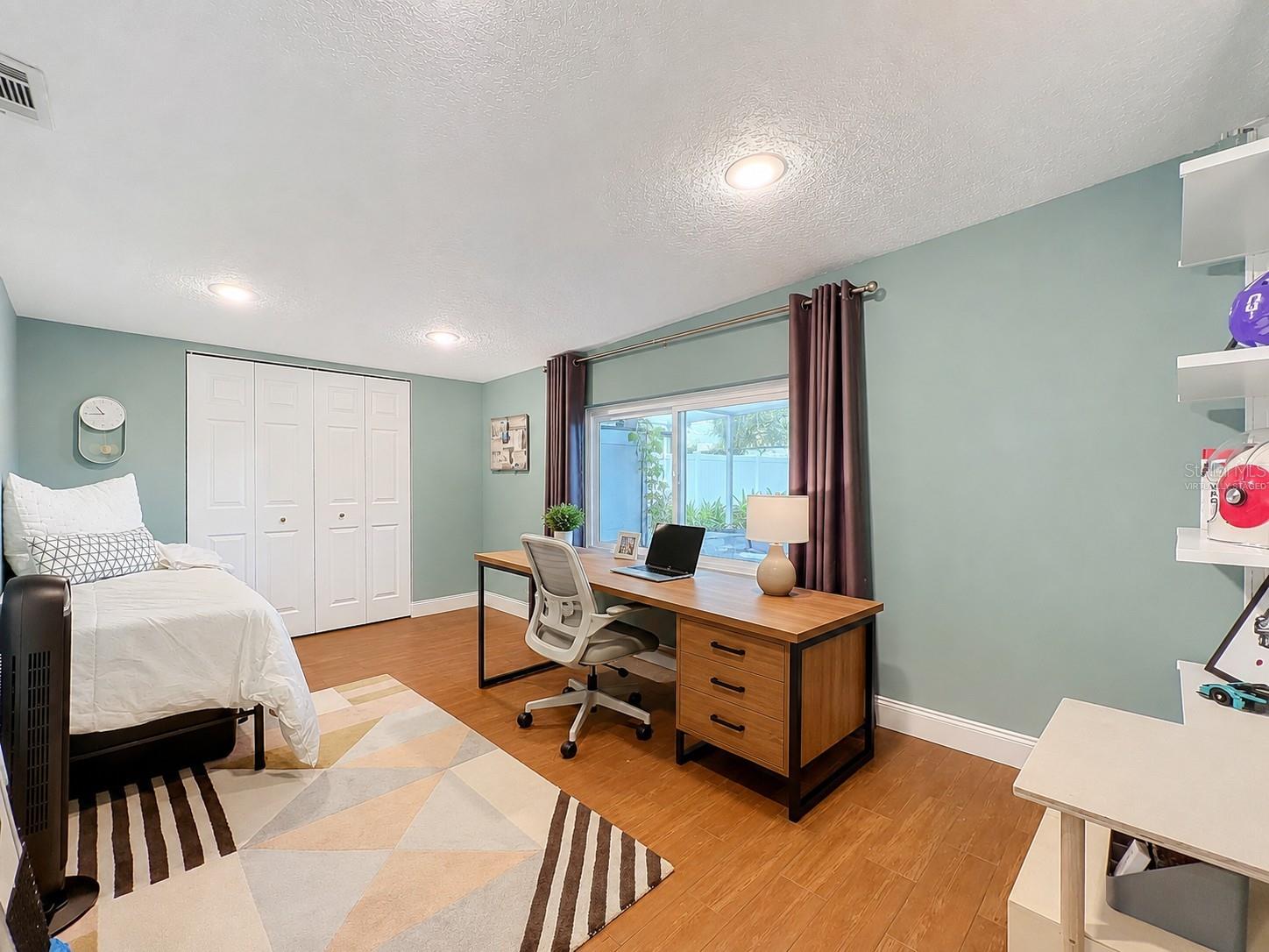 SHORES LAKE KILLARNEY - Residential