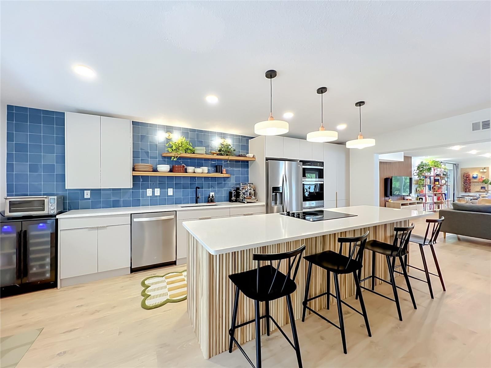 SHORES LAKE KILLARNEY - Residential