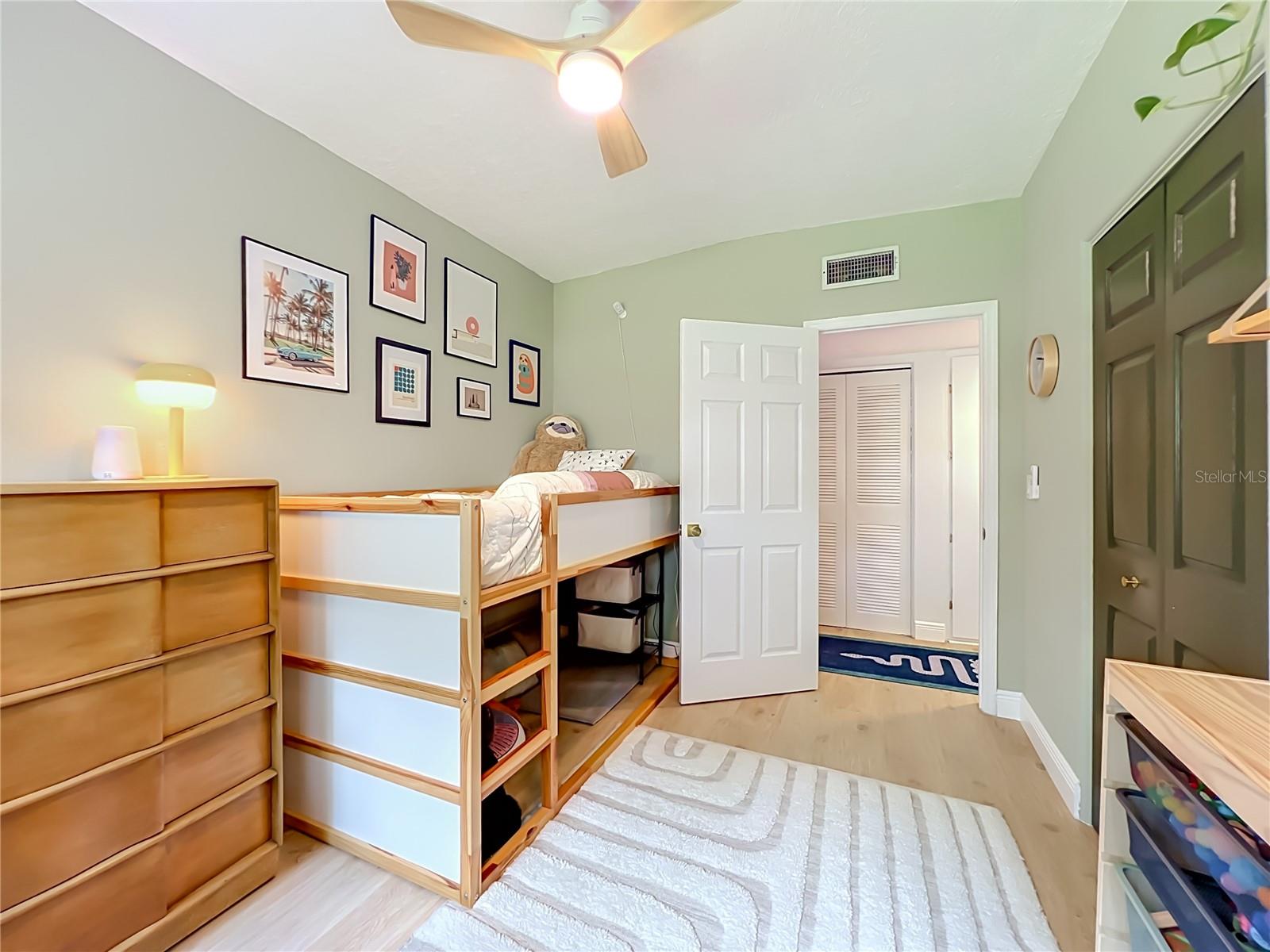 SHORES LAKE KILLARNEY - Residential