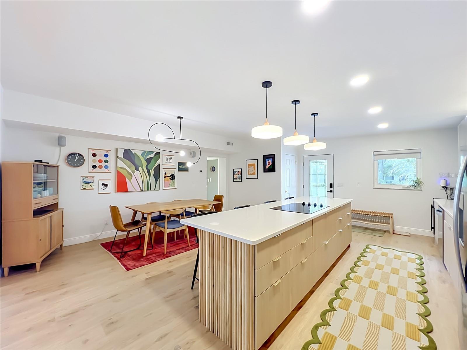 SHORES LAKE KILLARNEY - Residential
