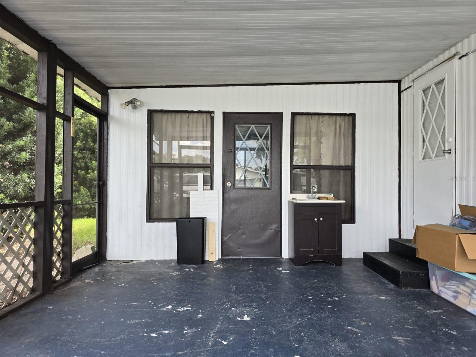 LAKE MARIANA ACRES - Residential