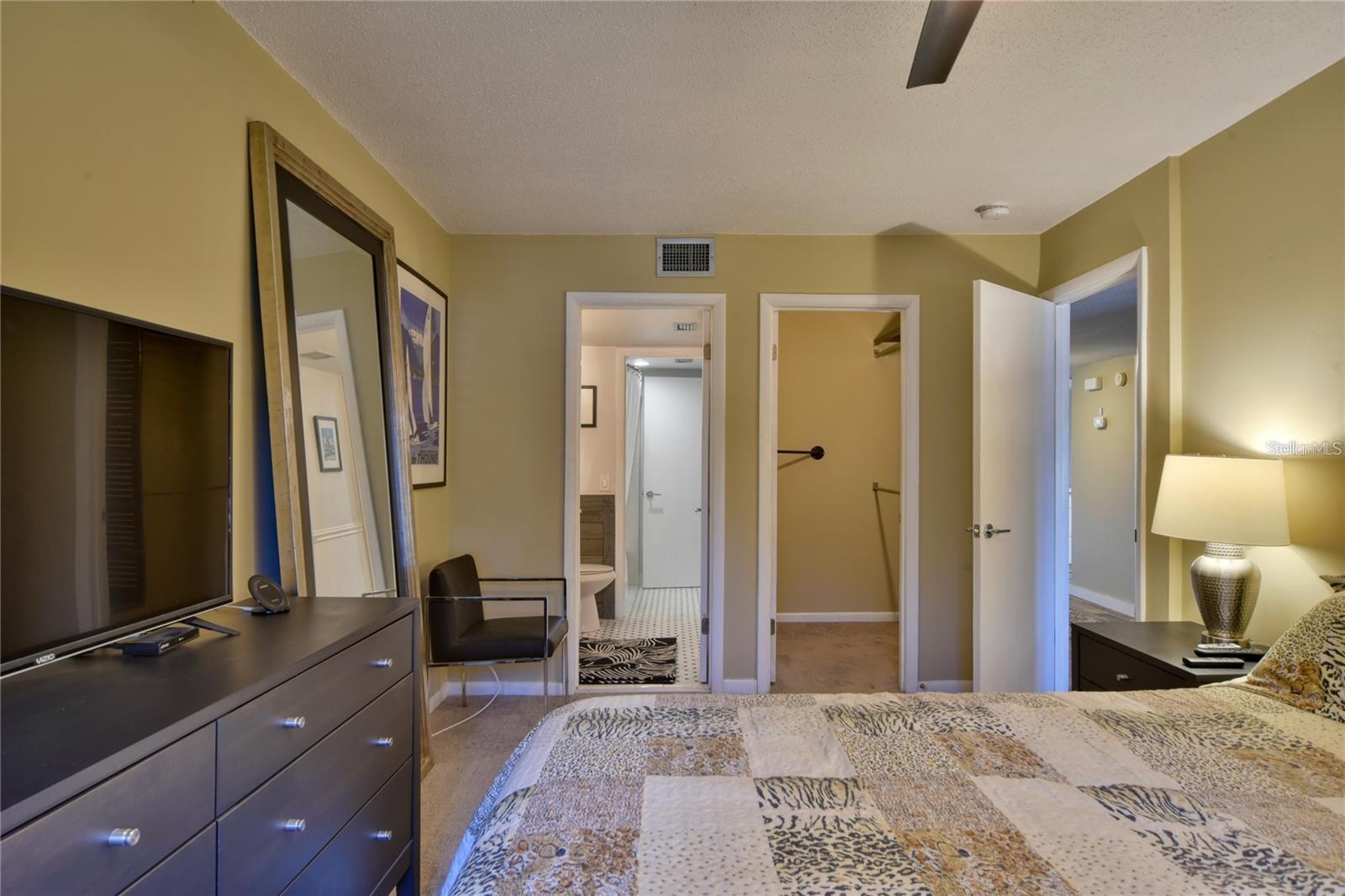 TWIN LAKES VILLAGE WEST CONDO - Residential