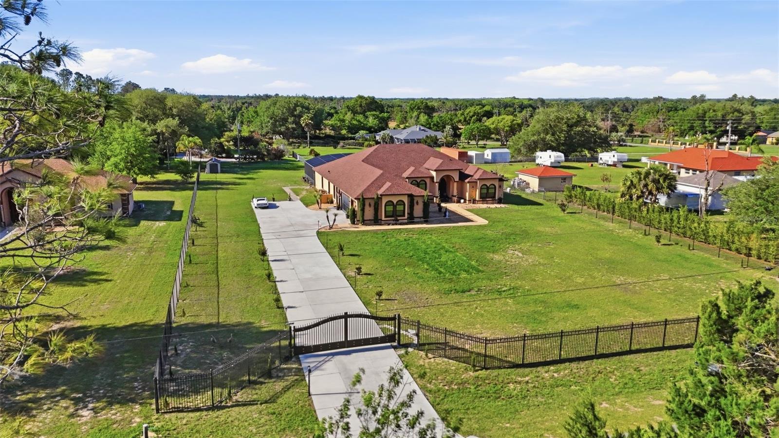 GROVELAND FARMS 32-22-25 - Residential