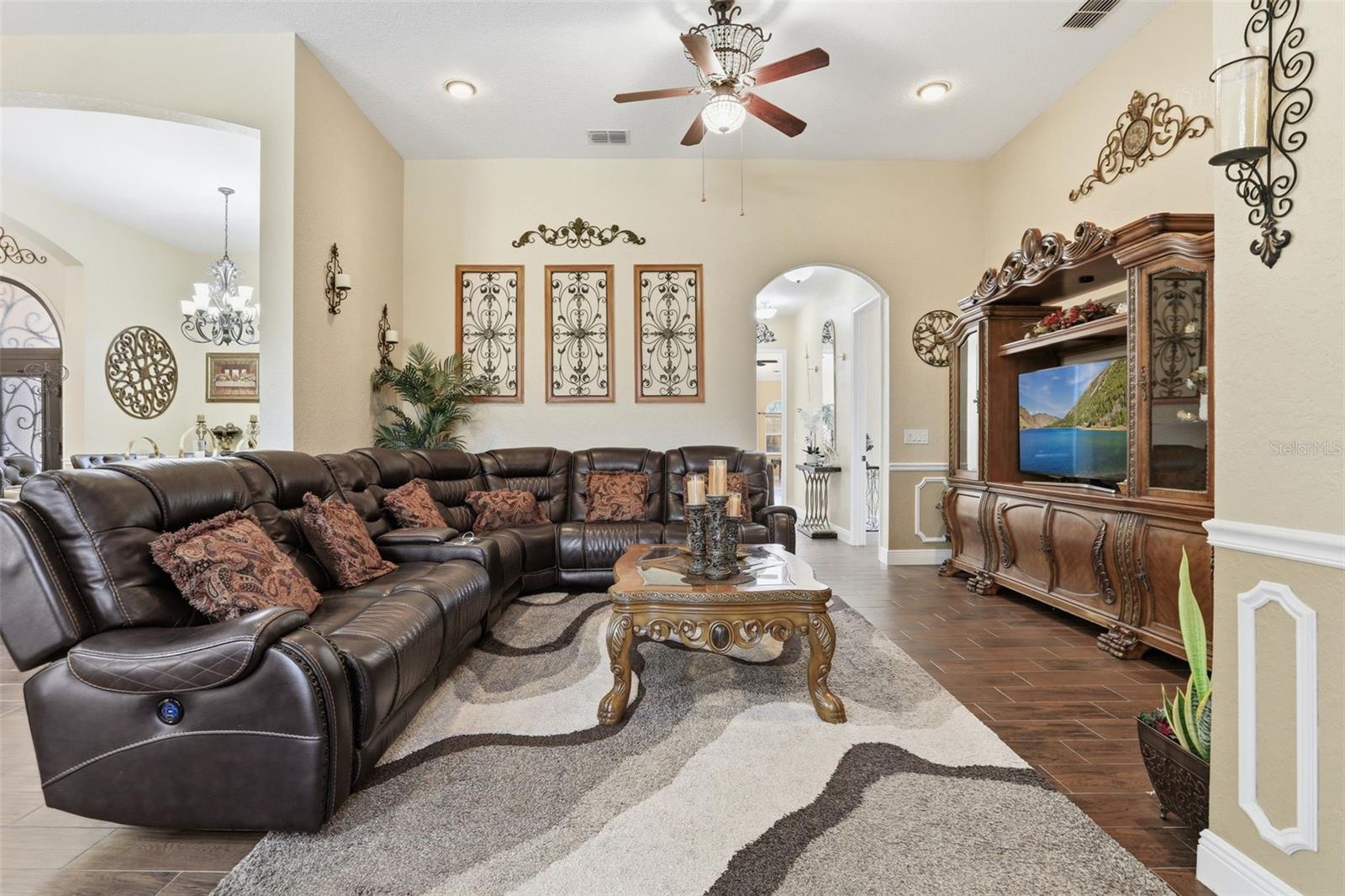 GROVELAND FARMS 32-22-25 - Residential
