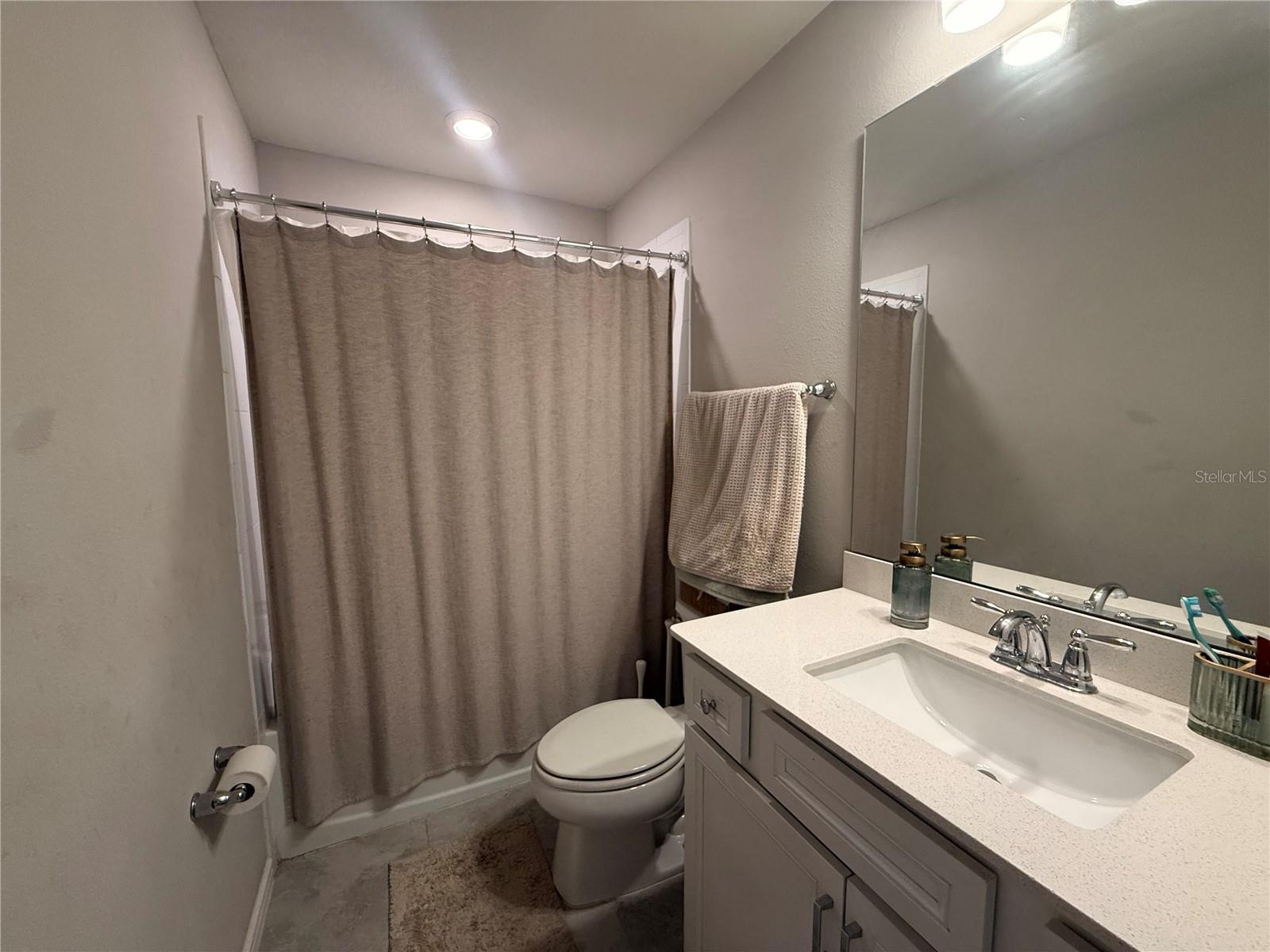 ISLES/LK NONA PH 3B - Residential Lease