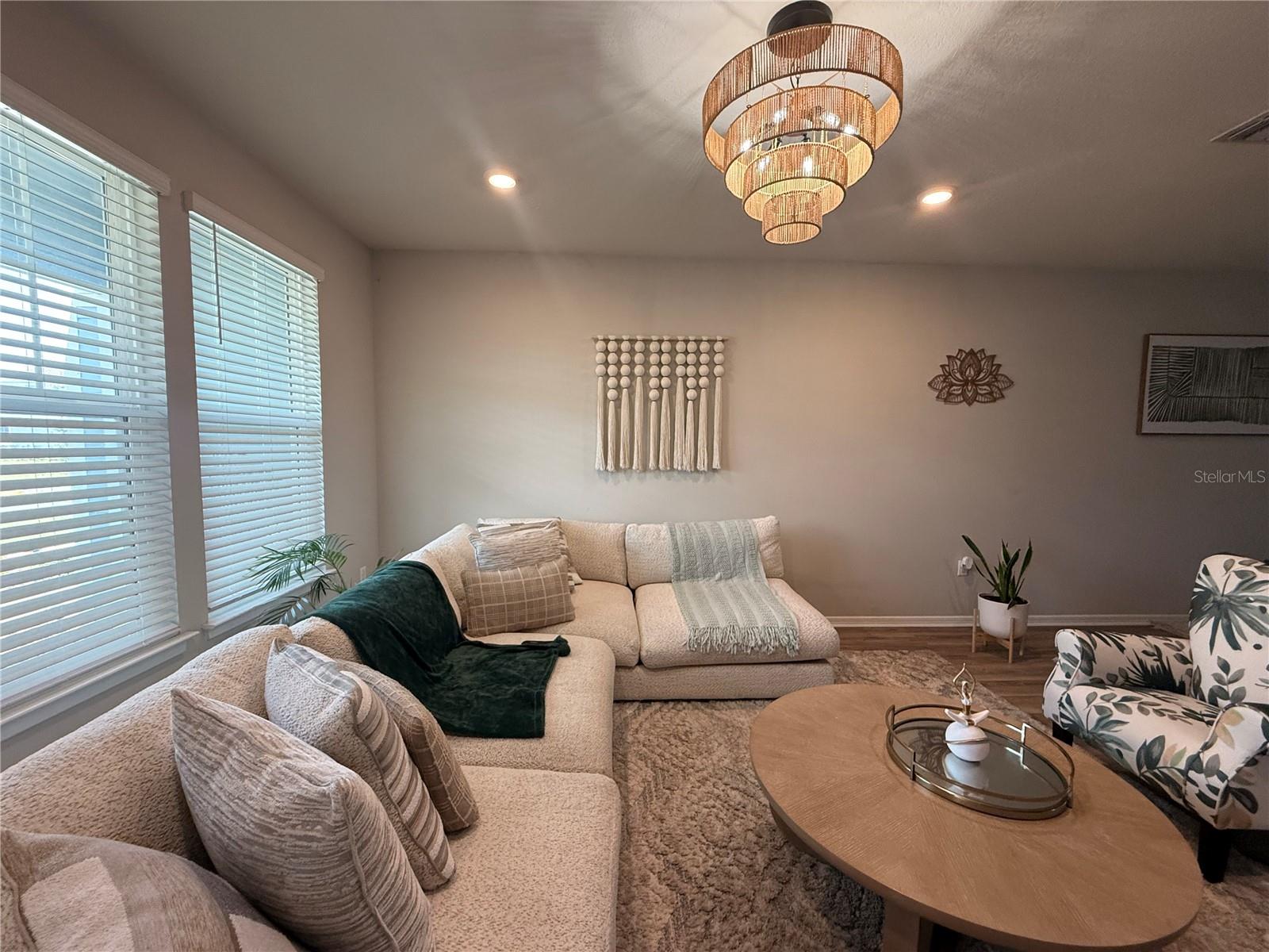 ISLES/LK NONA PH 3B - Residential Lease