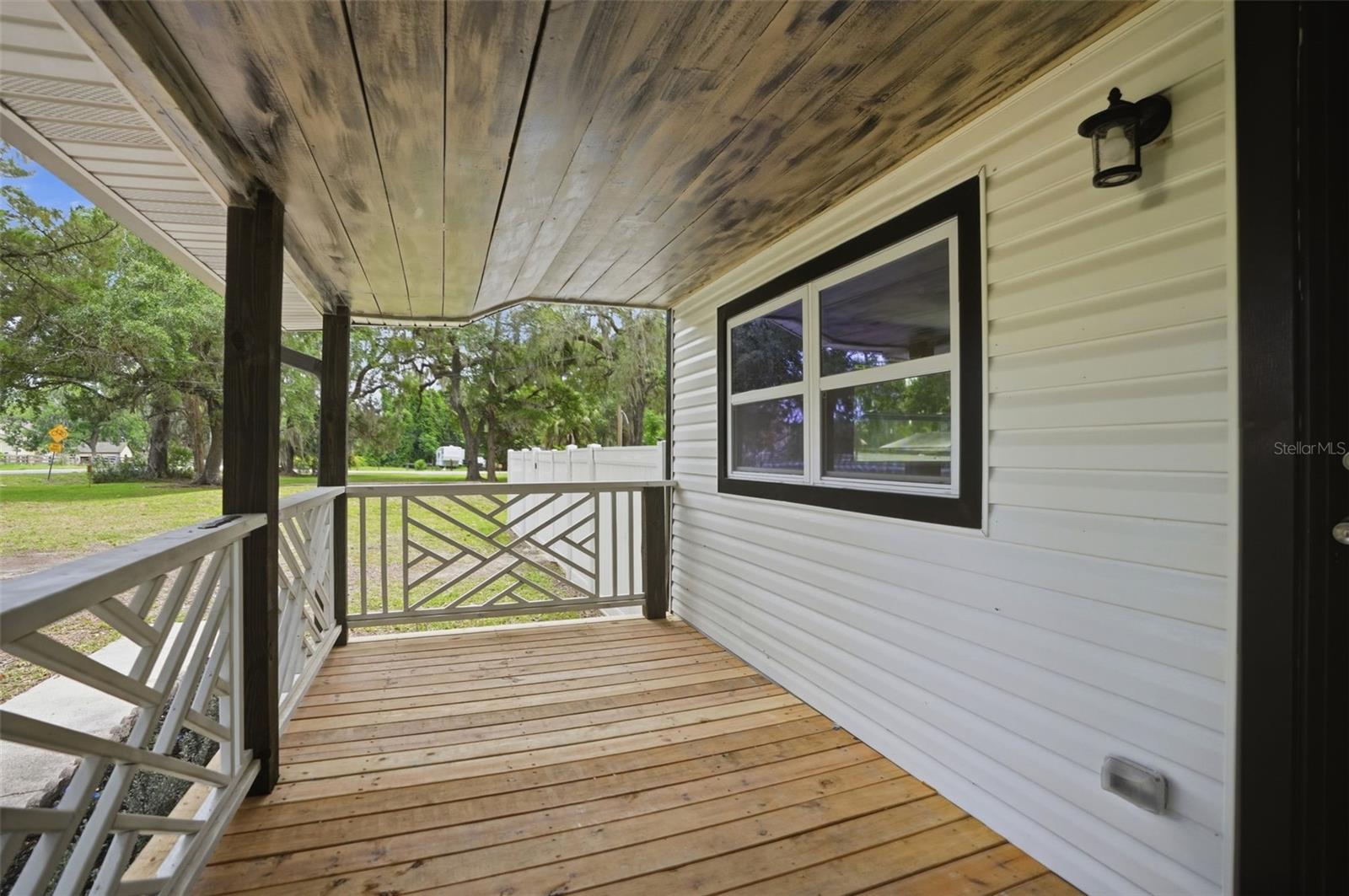 LAKE LINDSEY CITY - Residential